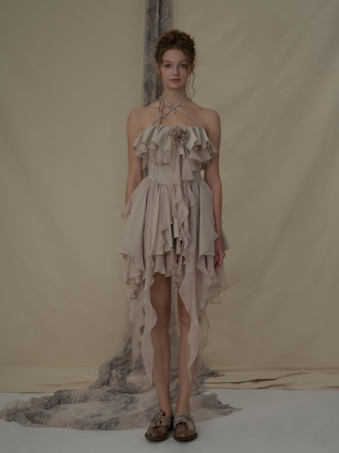 ELYWOOD BEIGE FLORAL HALTER SHORT DRESS