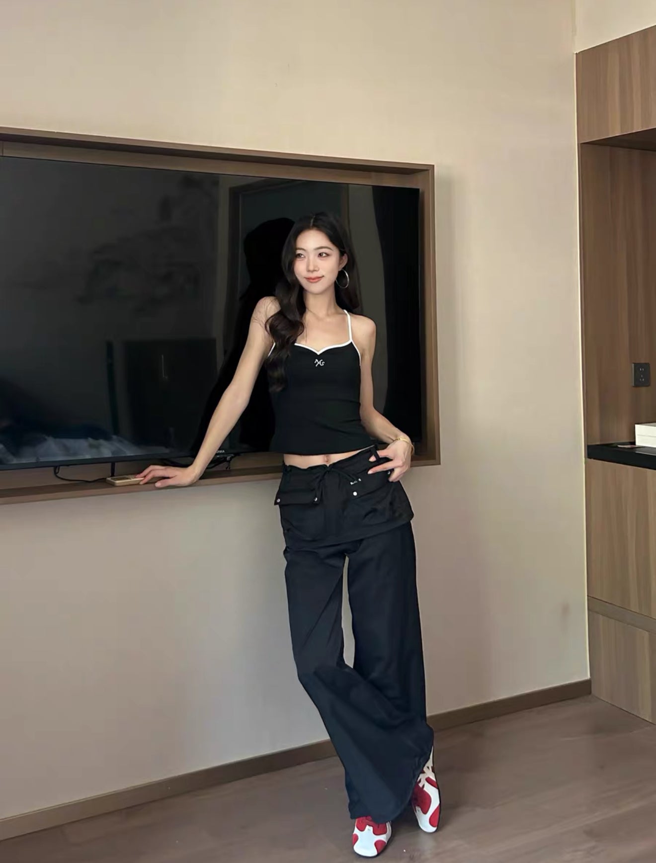NAWS BLACK WANDERING PARATROOPER PANTS