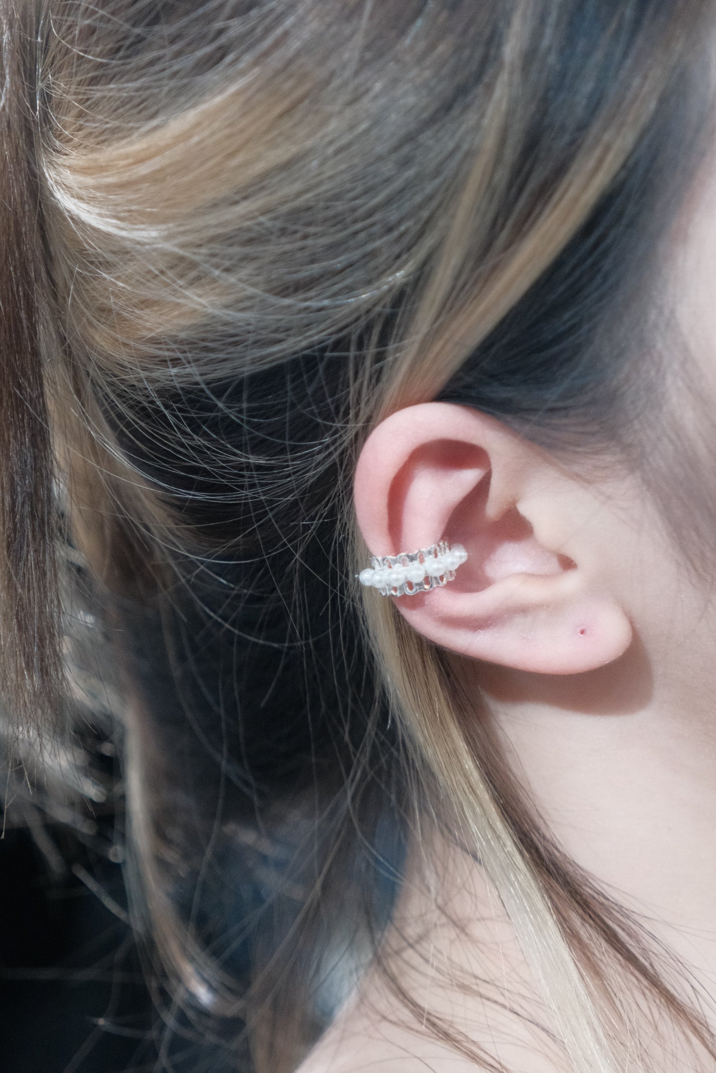 Miowrhyme pearl ear cuff(one sided)