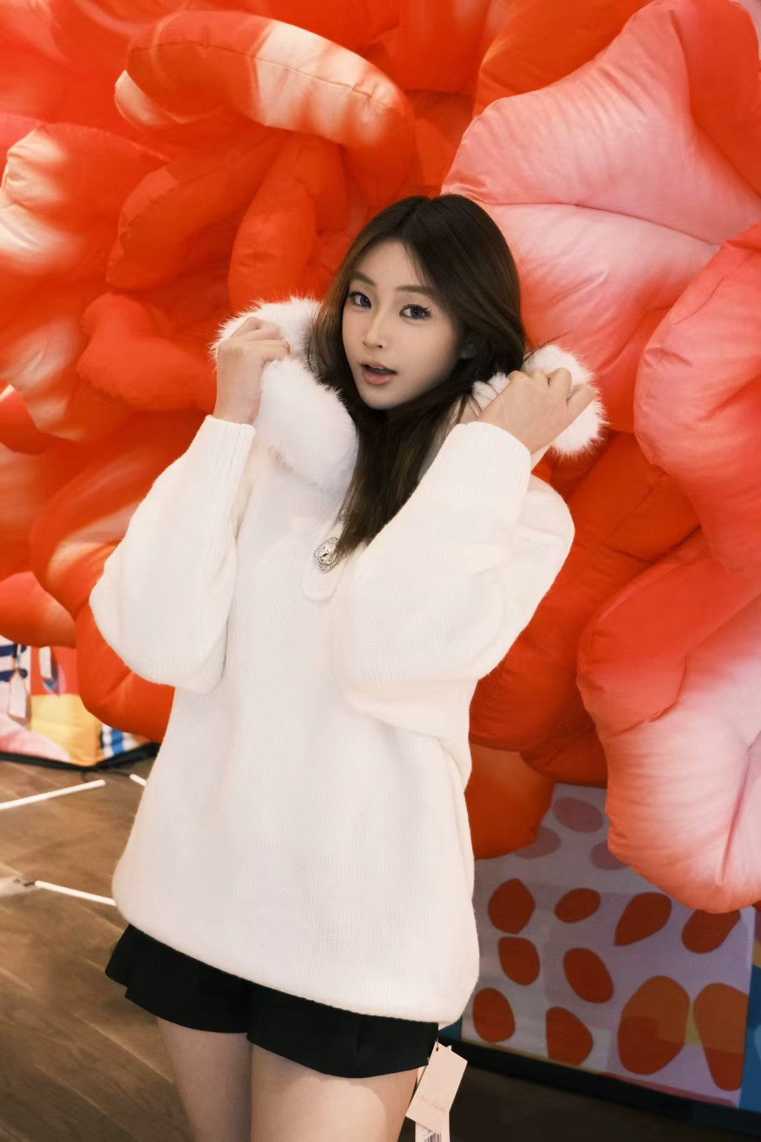 Nana Jacqueline Ava Fur Sweatshirt (White)