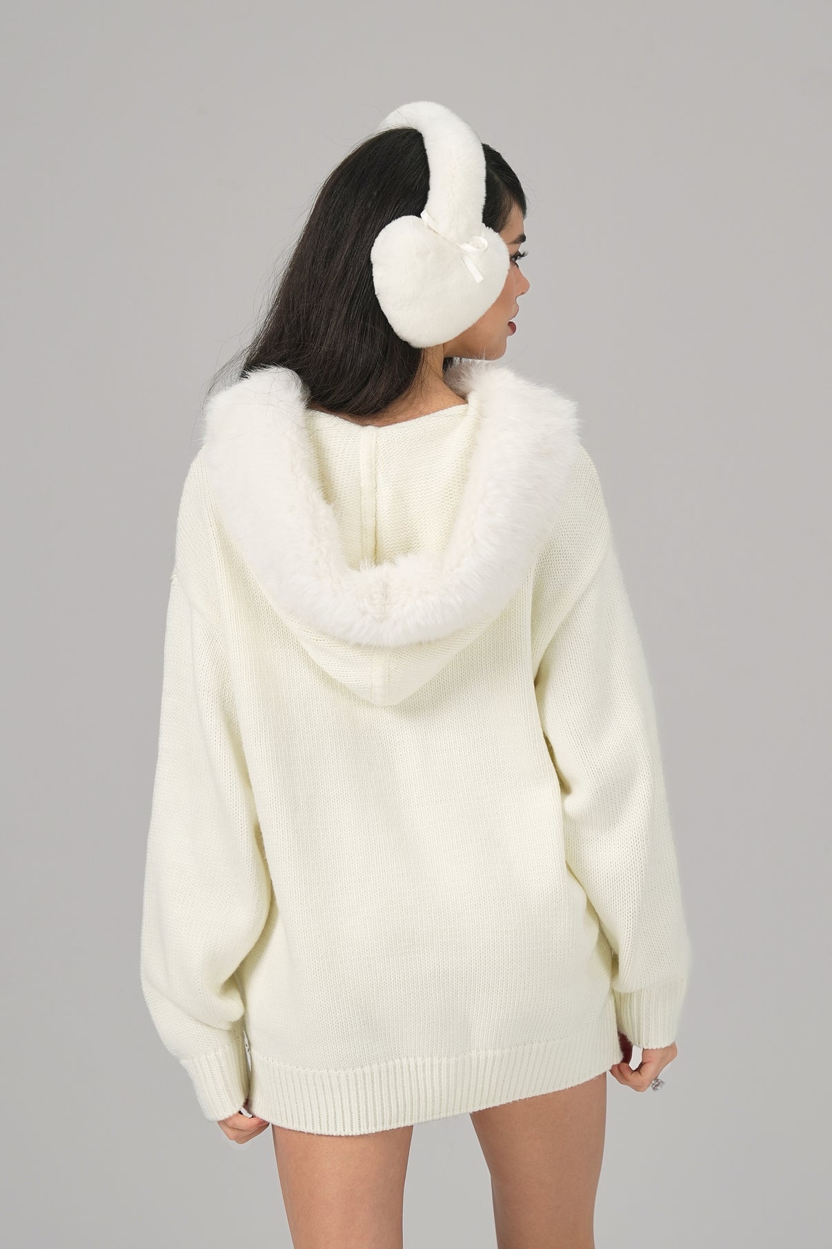 Nana Jacqueline Ava Fur Sweatshirt (White)