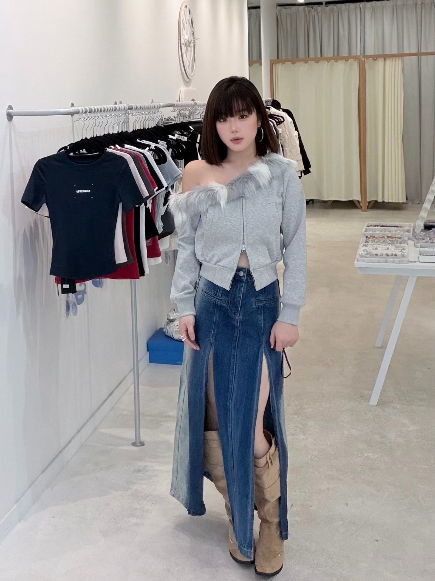 YJ1 HIGH-SLIT DENIM SKIRT