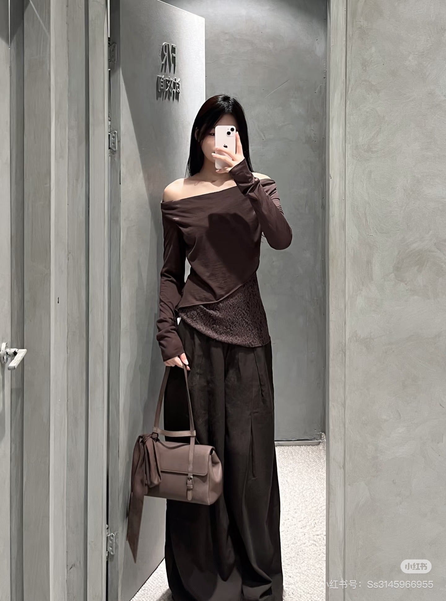 Elywood TAN DIAGONALLY PLEATED TROUSERS