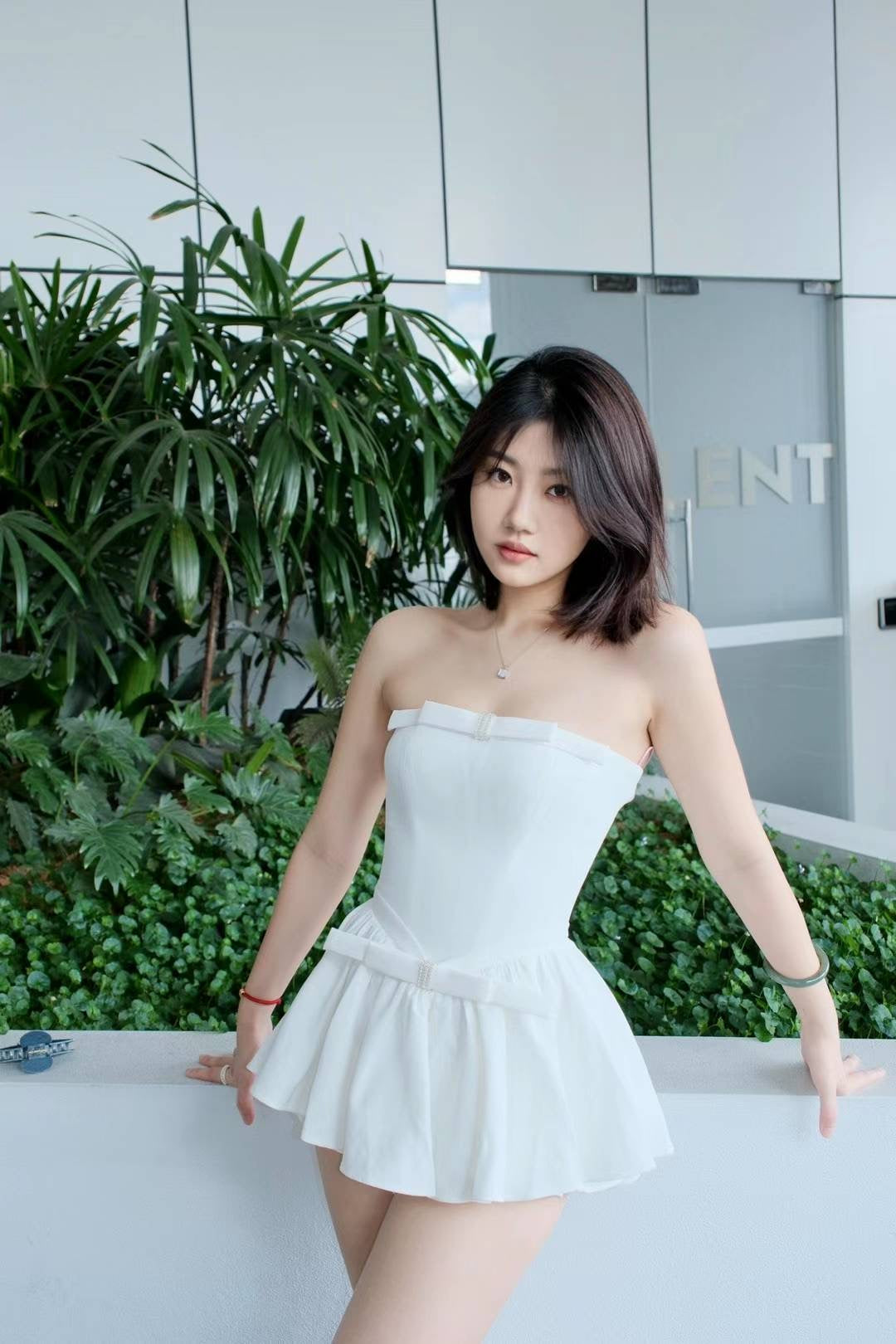 Nana Jacqueline Bow Mini Dress(White)