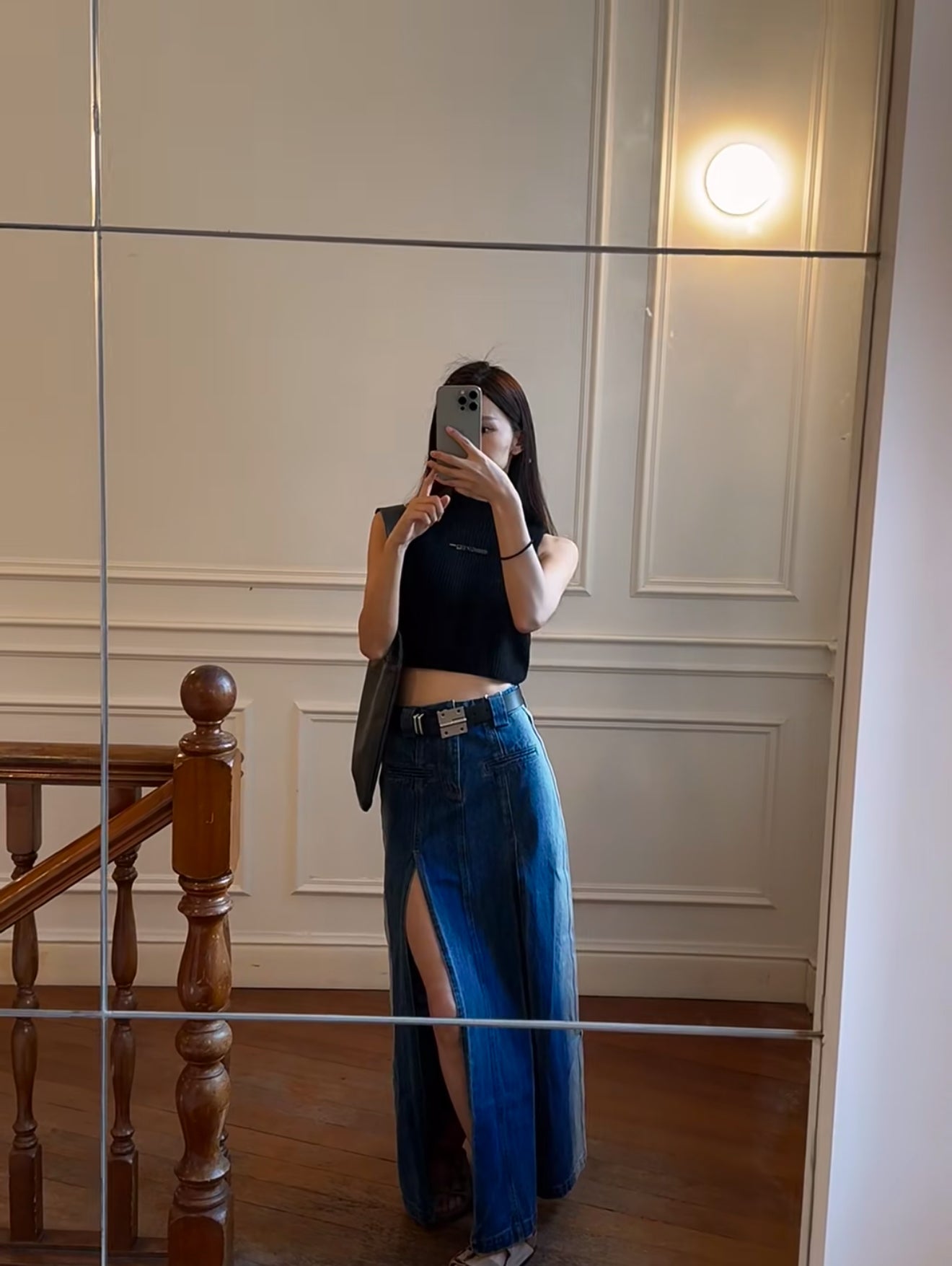 YJ1 HIGH-SLIT DENIM SKIRT