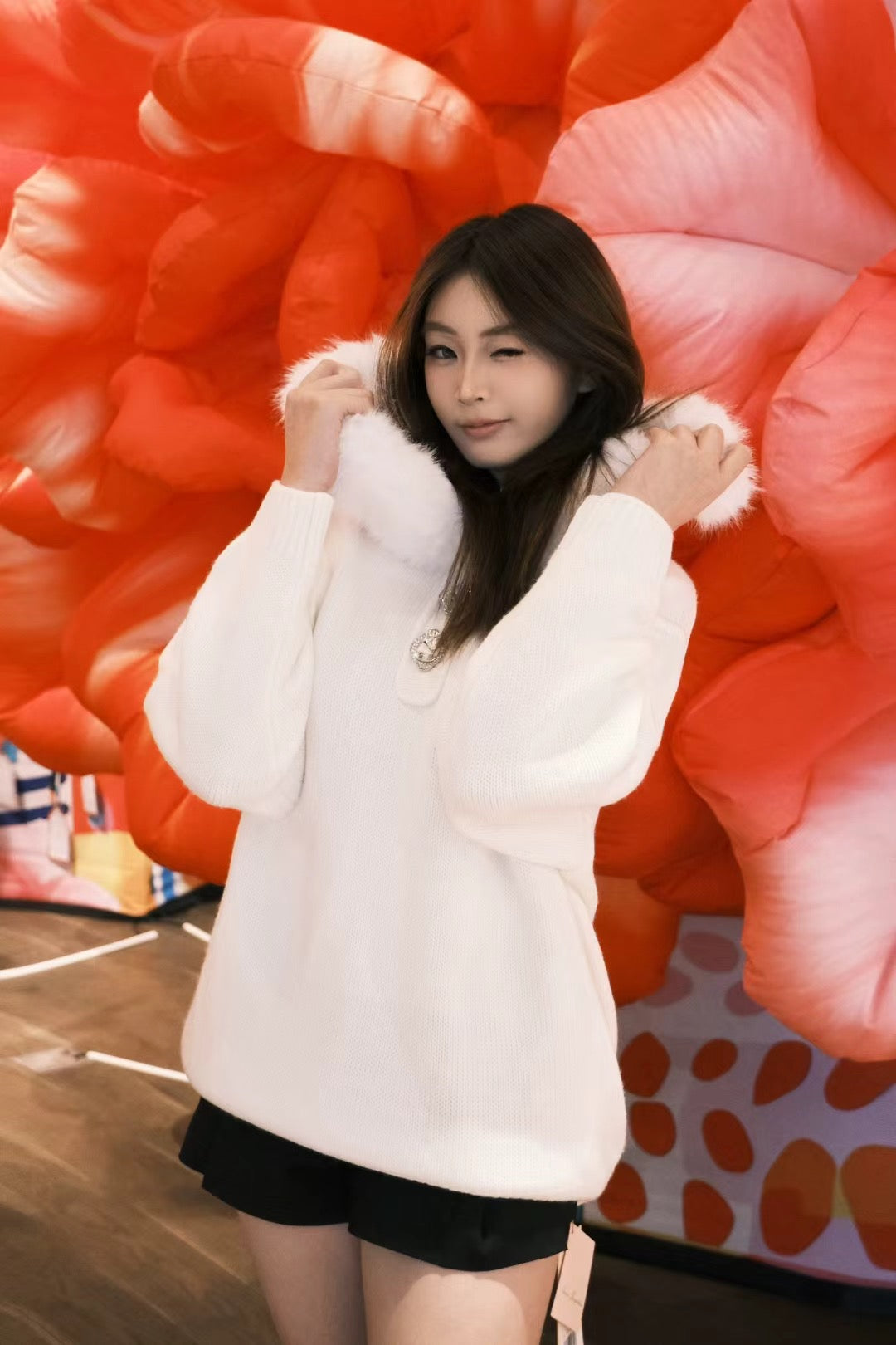 Nana Jacqueline Ava Fur Sweatshirt (White)