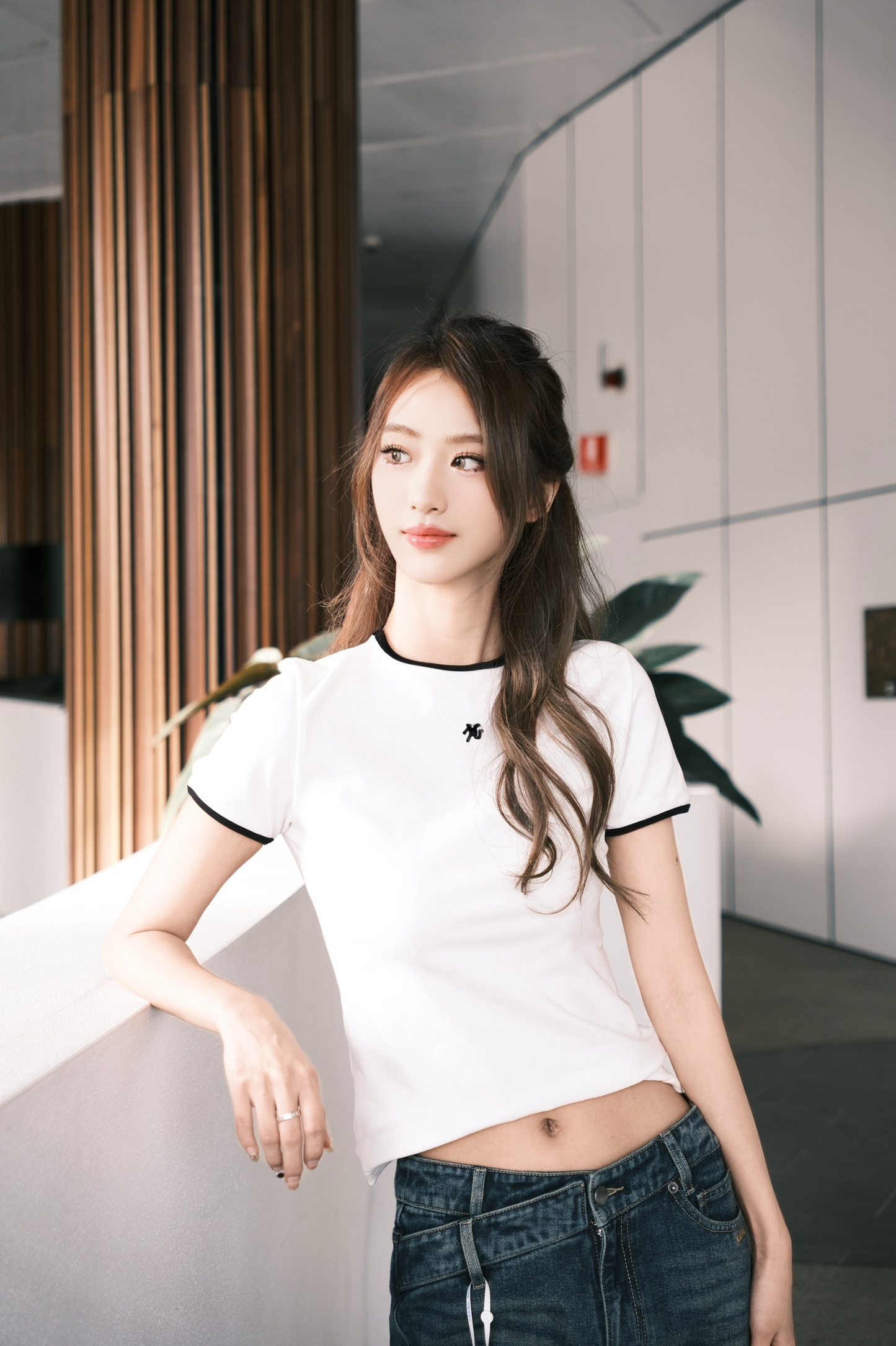 NAWS WHITE HOLIDAY TEE