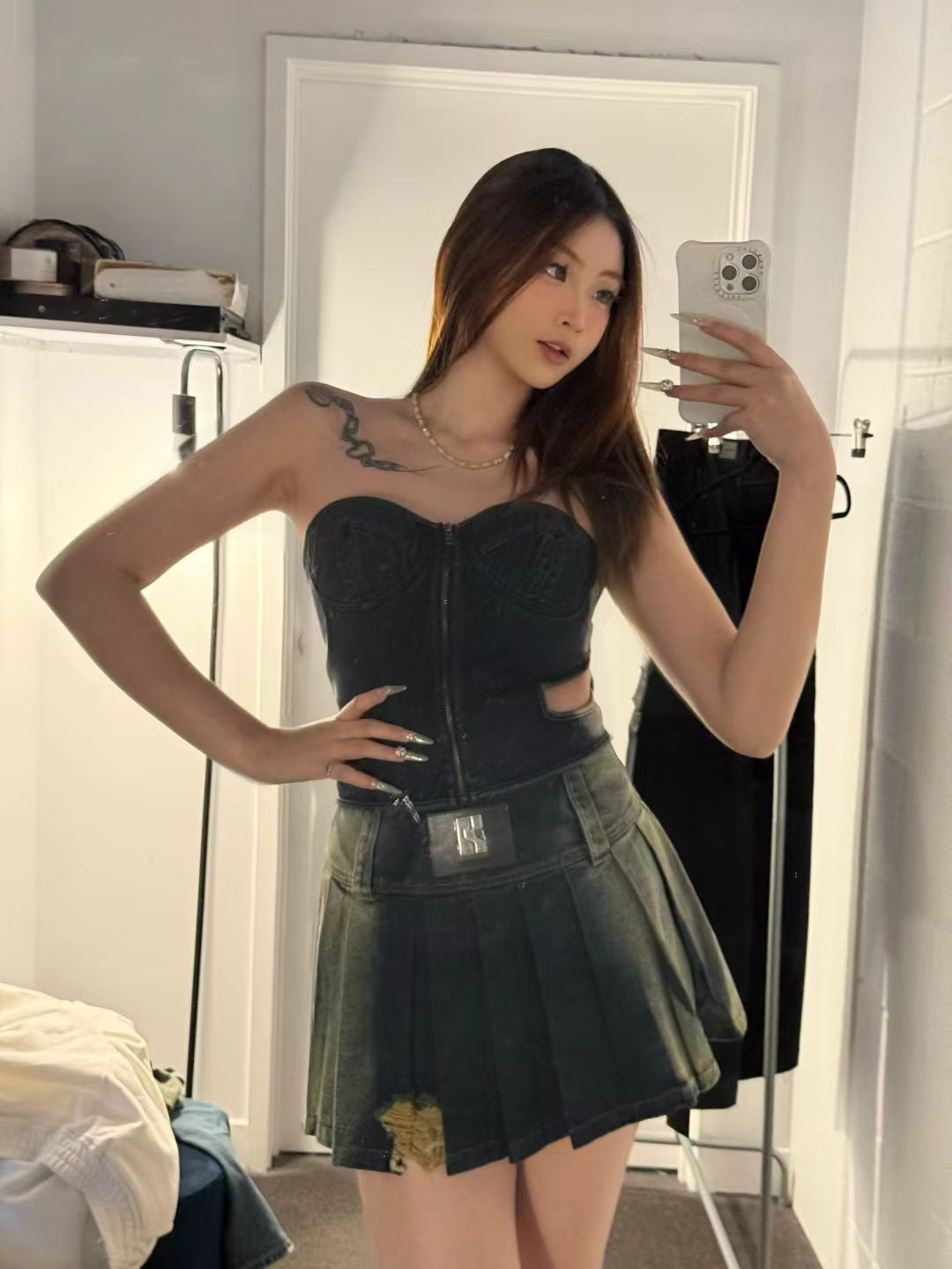 YJ1 GRADIENT PLEATED DENIM MINISKIRT