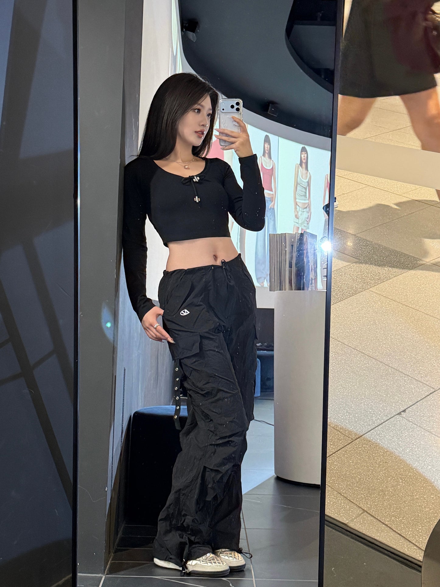 YJ1 BOW LOW-CUT LONG-SLEEVED TOP