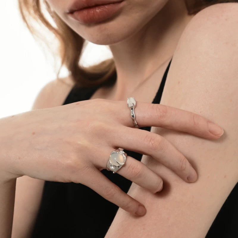 Miowrhyme “full moon”moonstone ring