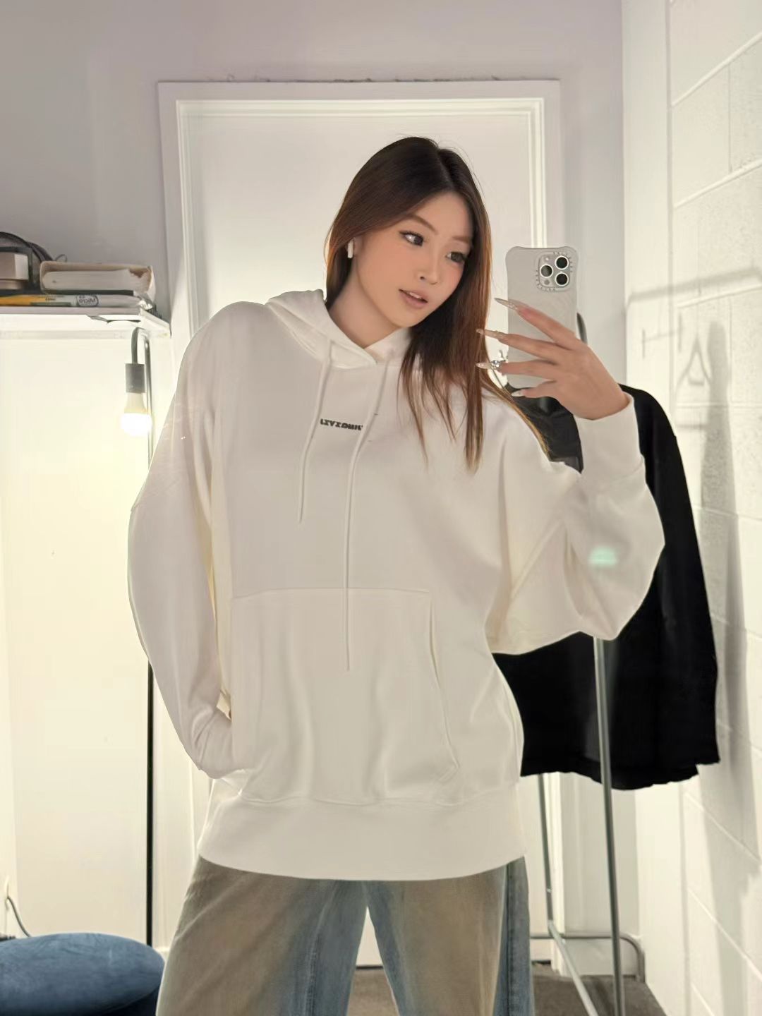 YJ PRINTED HOODIE IN WHITE