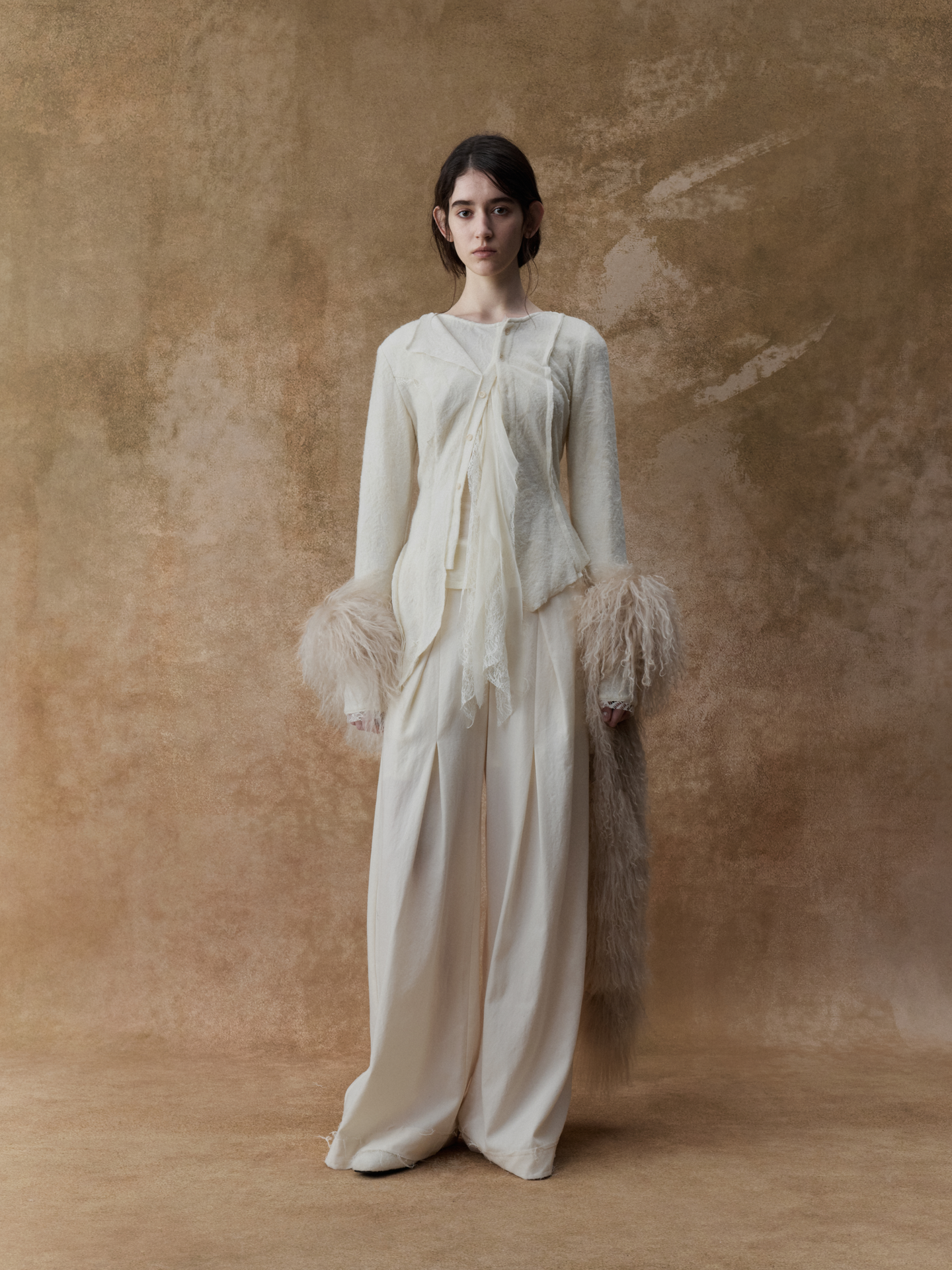 ELYWOOD WHITE DIAGONALLY PLEATED TROUSERS