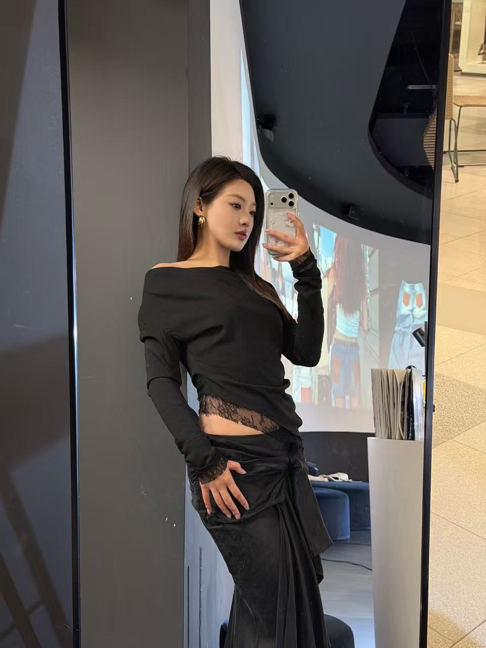 Elywood BLACK ASYMMETRIC SHEER OFF-SHOULDER TOP
