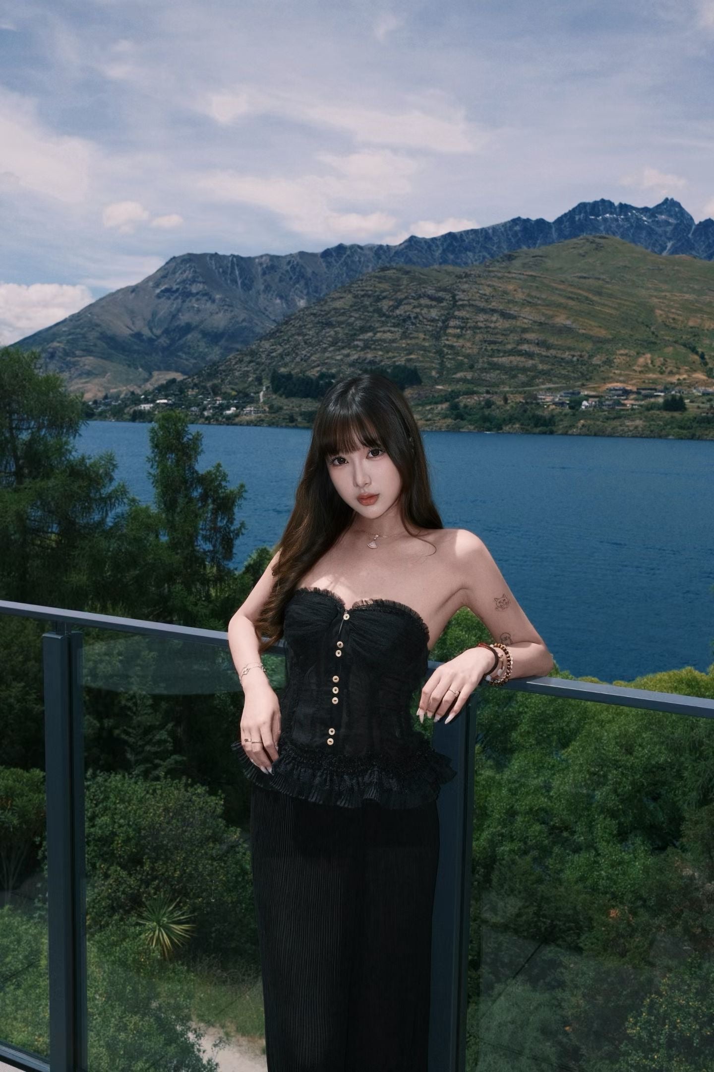 By cookie H. Black bloody marry top