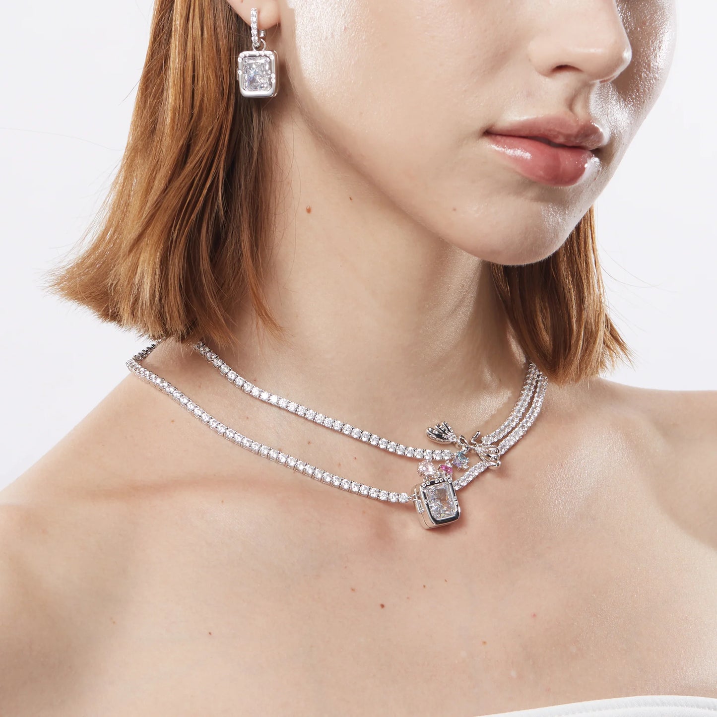 Poem Magic Box earring-white