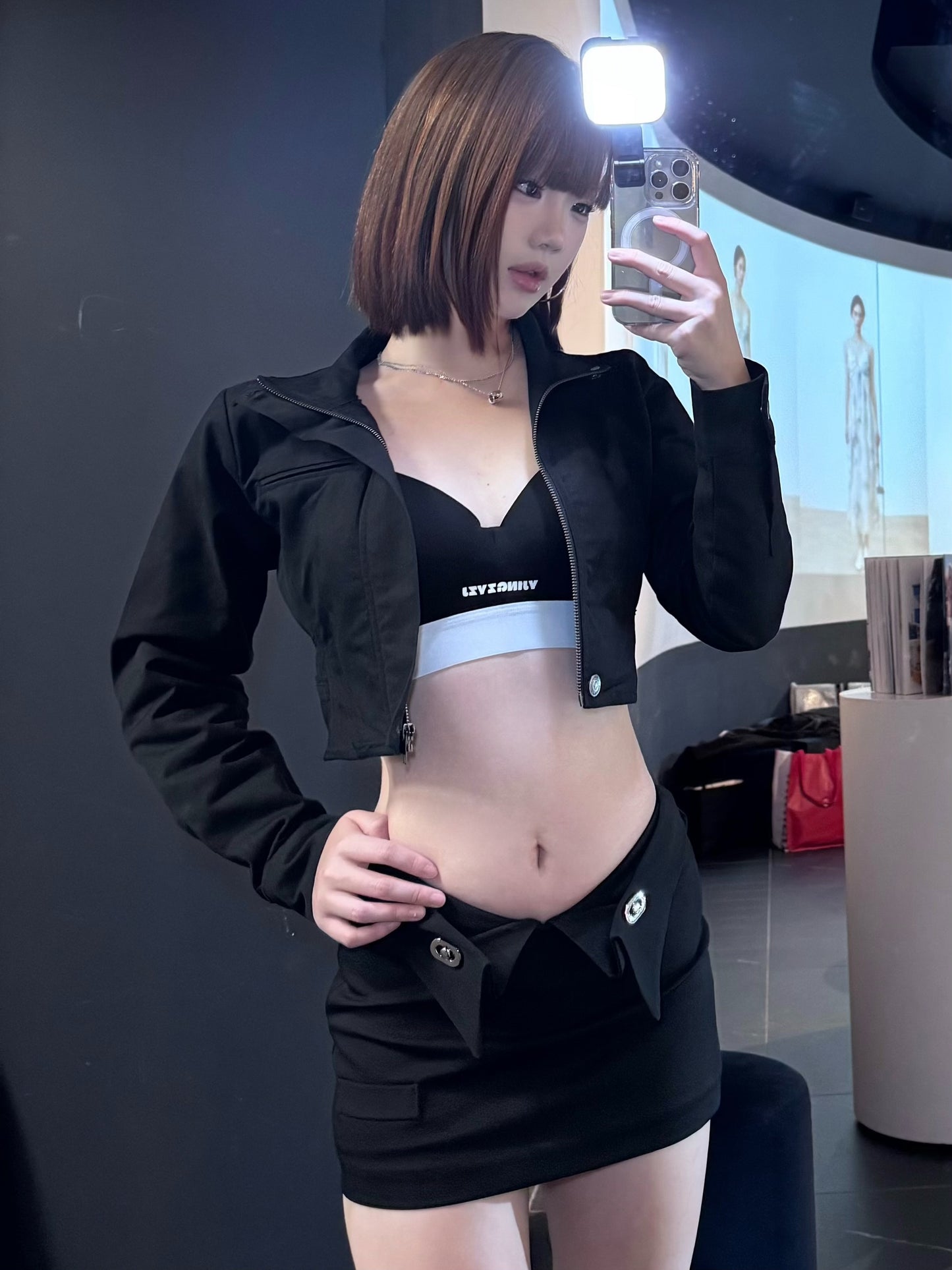 YJ1 CROPPED CARGO JACKET