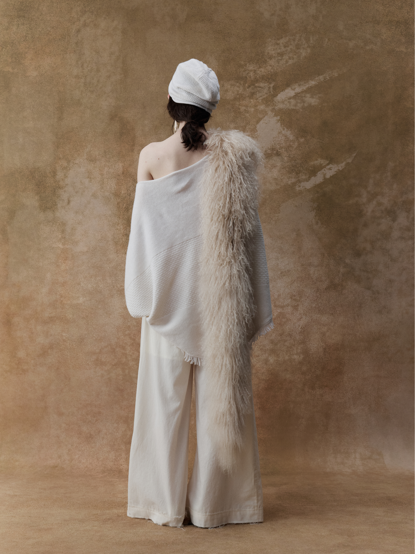 Elywood OFF-WHITE TEXTURED PANELLED SWEATER