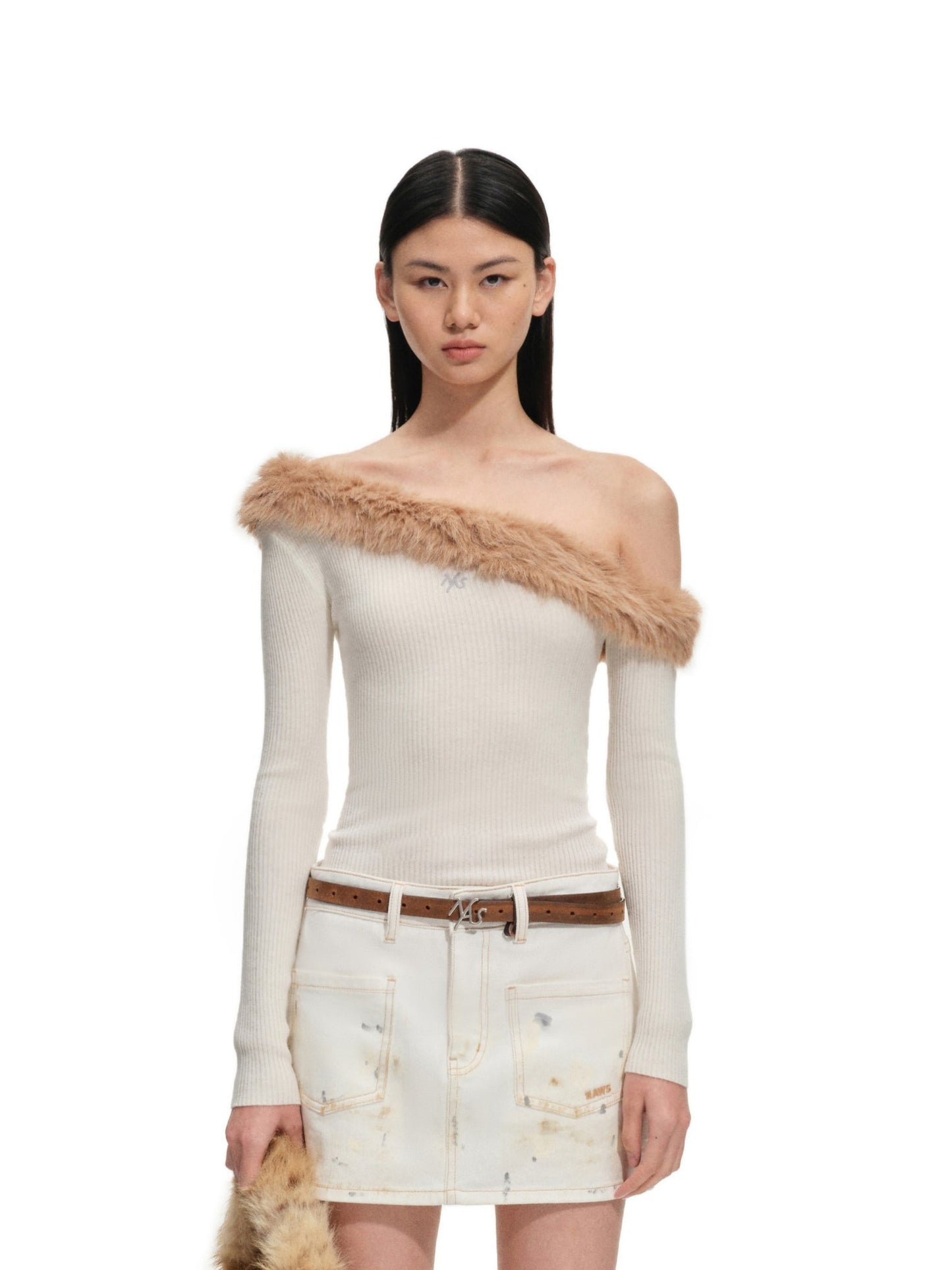 NAWS MOUSSE WHITE SCULPTURAL COLLAR KNIT SWEATER