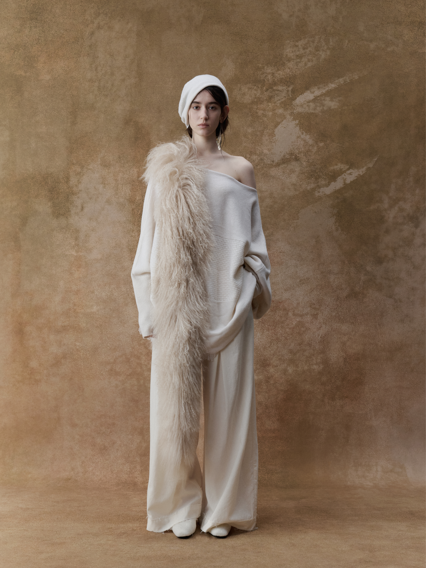 Elywood OFF-WHITE TEXTURED PANELLED SWEATER