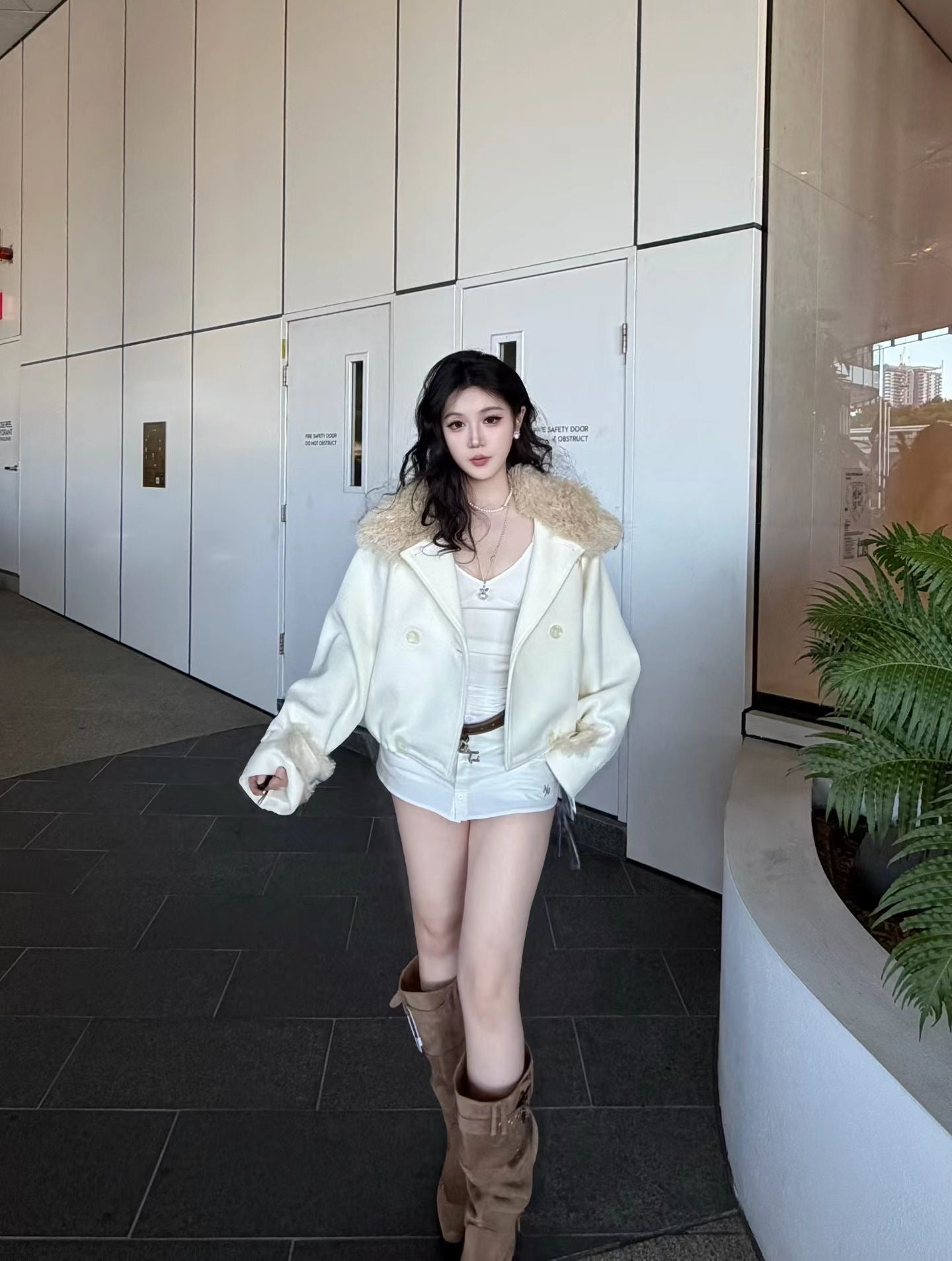 NAWS SNOW MELT WHITE POLAR OVERSIZED WOLLEN COAT