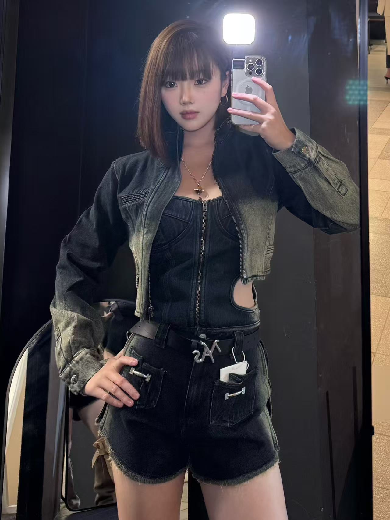 YJ1 CROPPED GRADIENT DENIM JACKET