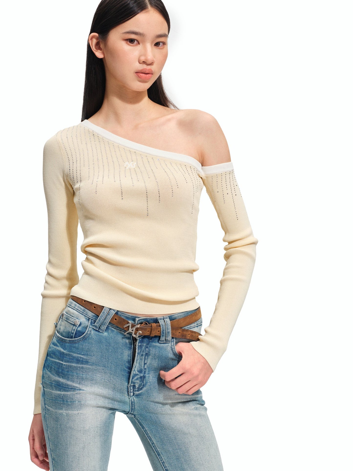 NAWS SCULPTURAL SEQUIN KNITWEAR