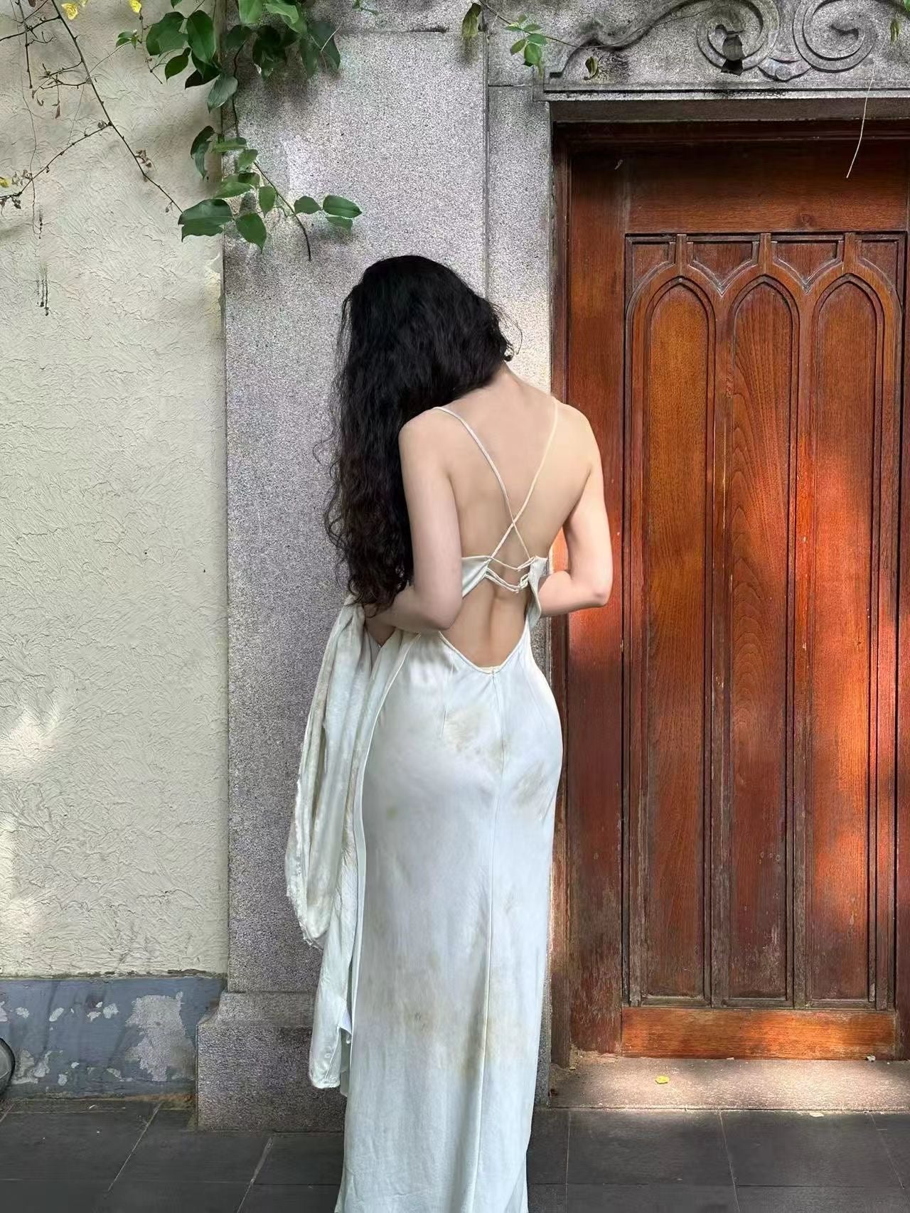 ELYWOOD PLANT DYED HALTER BACKLESS DRESS