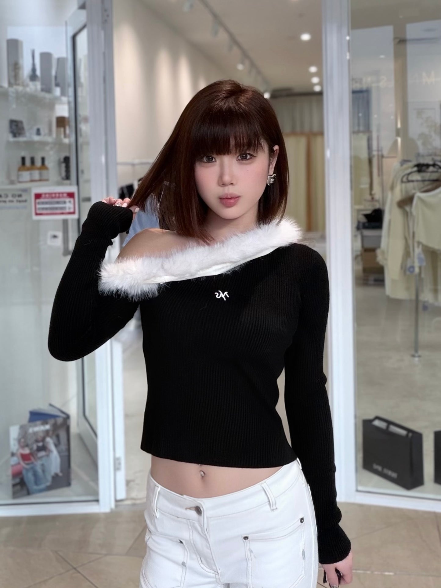 NAWS AMBER WHITE SCULPTURAL COLLAR KNIT SWEATER