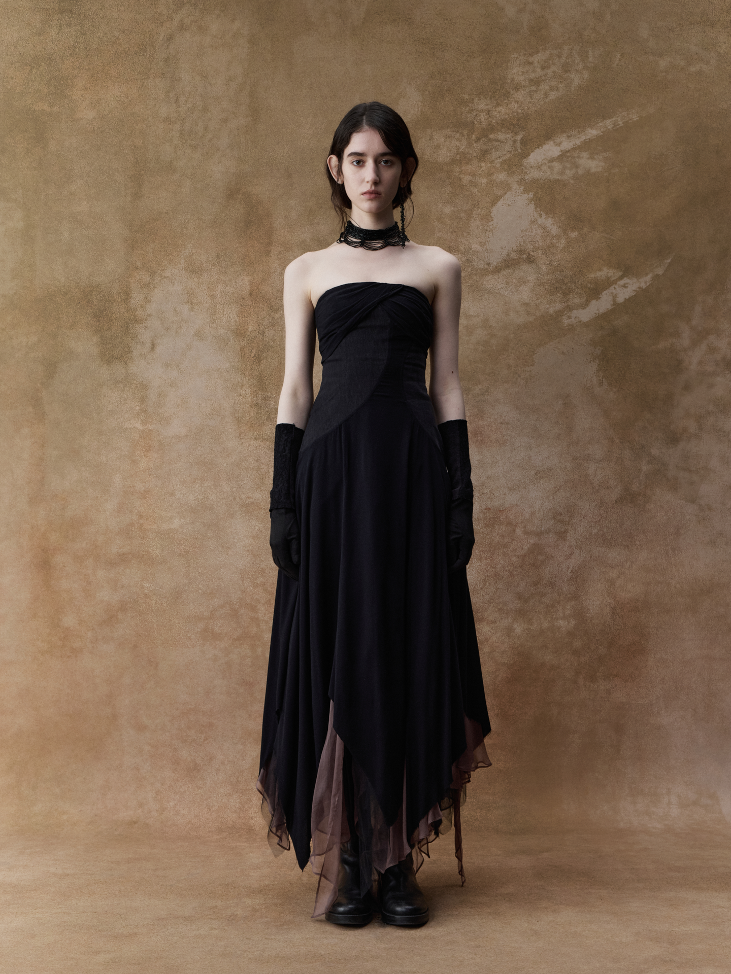 ELYWOOD BLACK CONTRASTING LAYERED TUBE DRESS