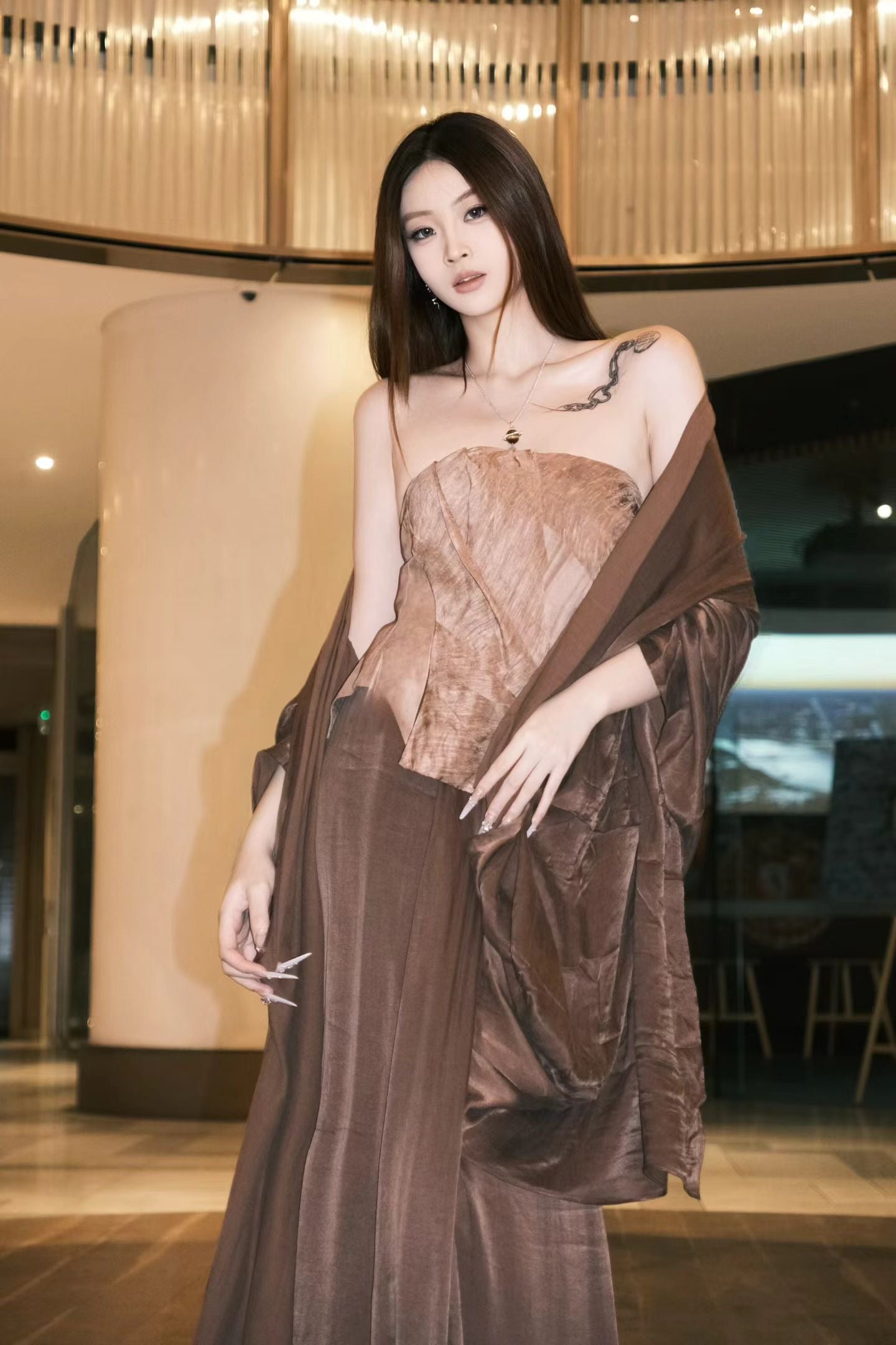 ELYWOOD DIRTY ORANGE PLEATED SLIT BONED TUBE TOP