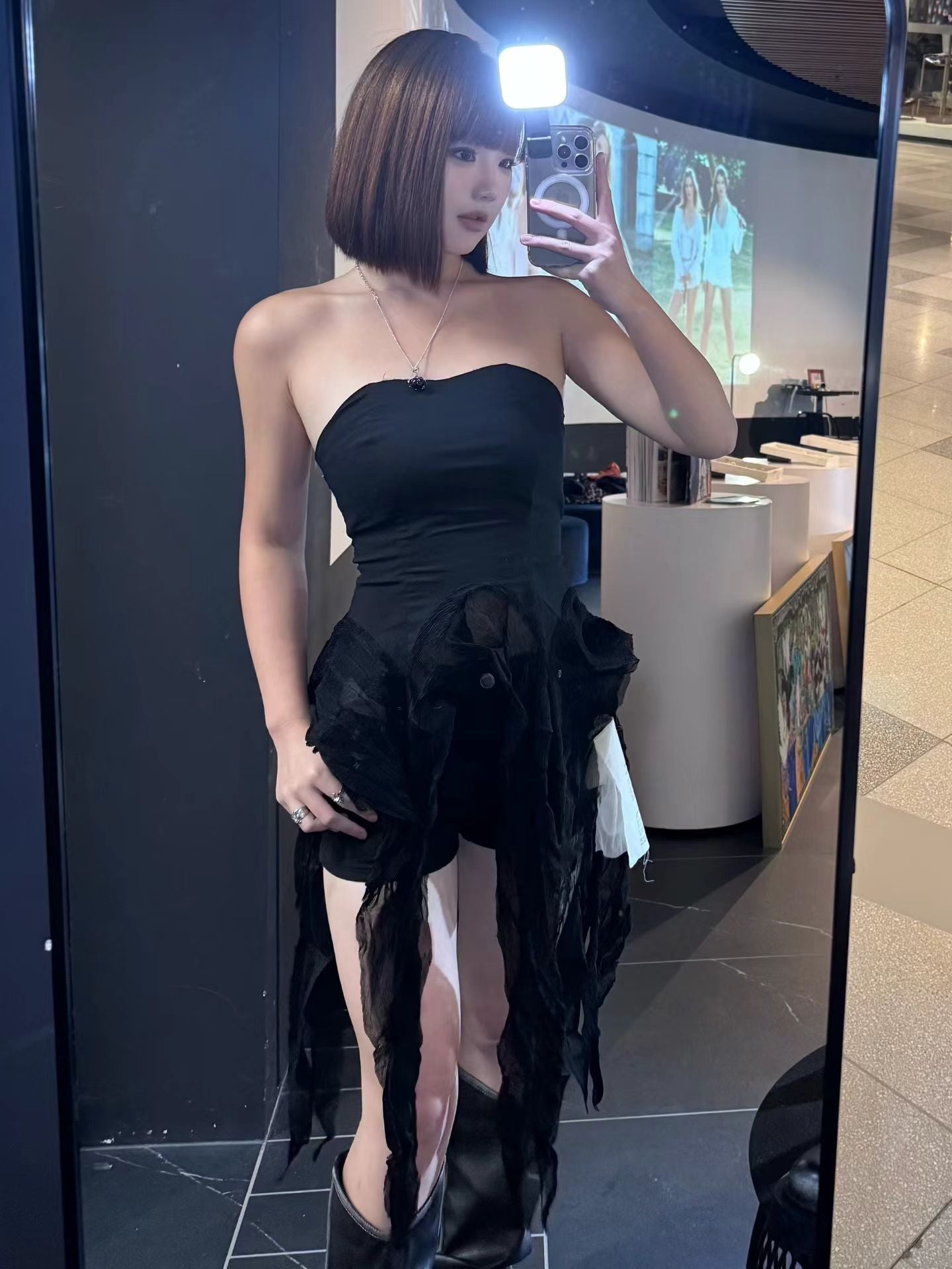 NAWS HIGH WAIST BLACK DENIM SHORTS