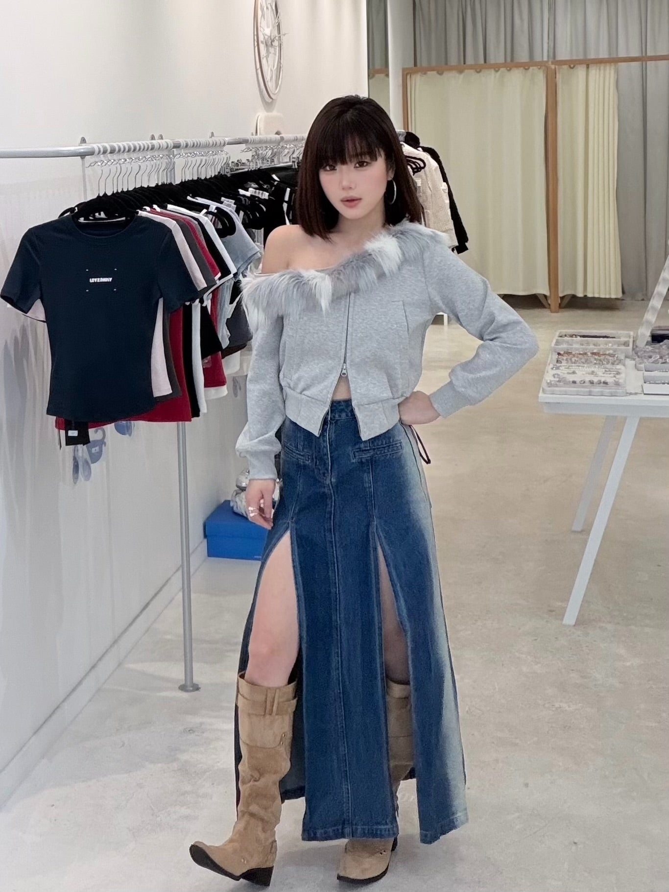 YJ1 HIGH-SLIT DENIM SKIRT