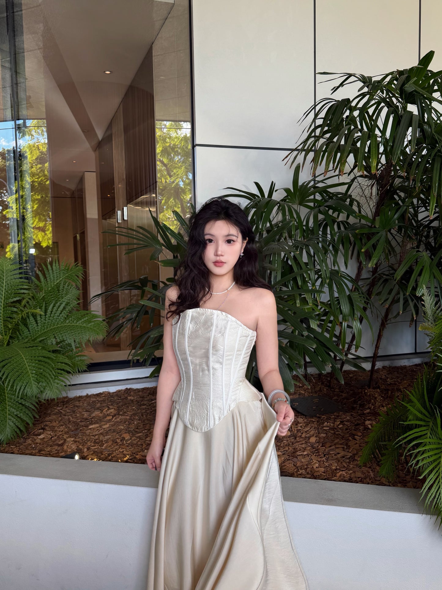 Crow Crew Off-shoulder pure color maxi dress