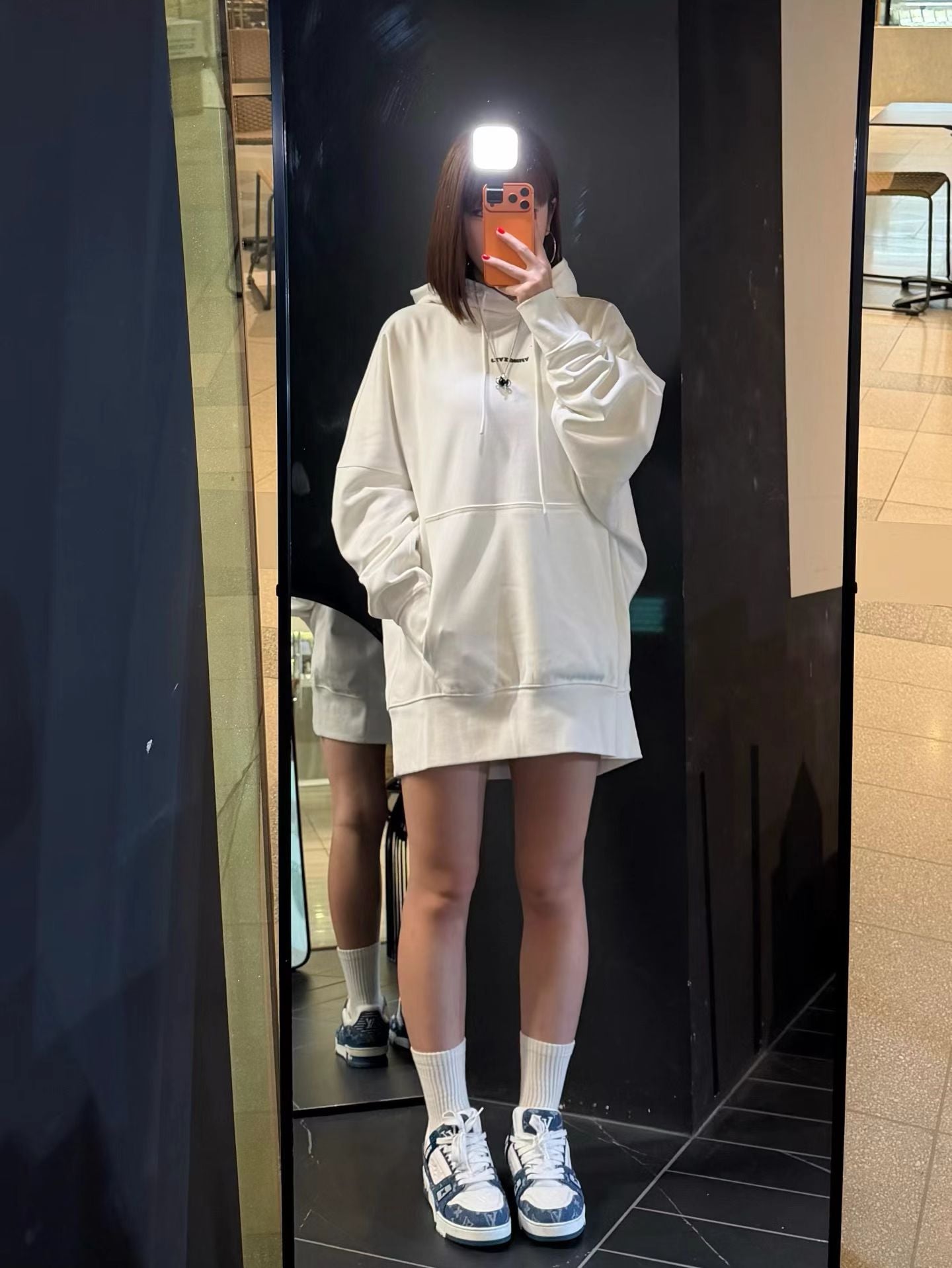 YJ PRINTED HOODIE IN WHITE