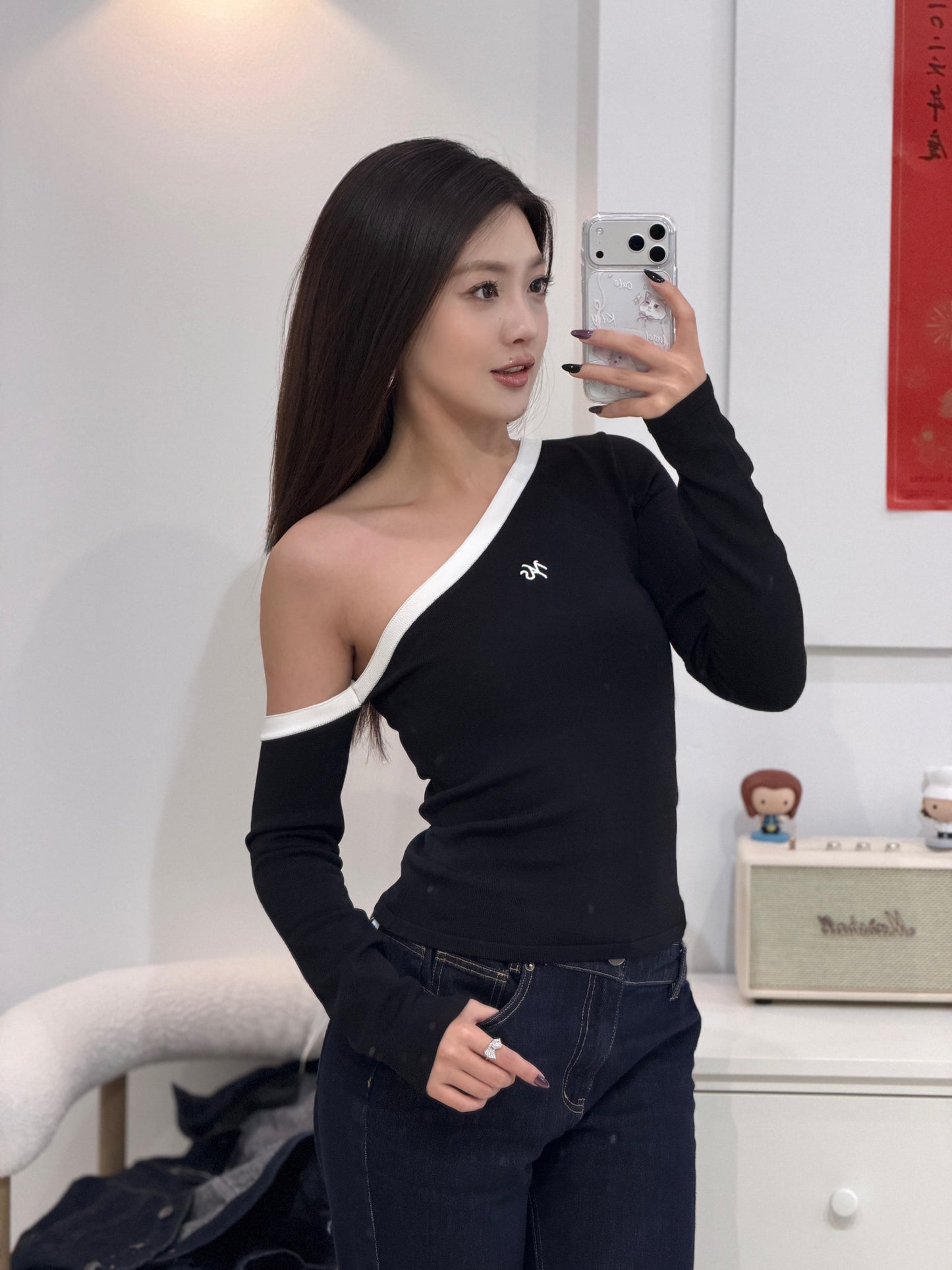NAWS SCULPTURE BLACK KNITSHIRT