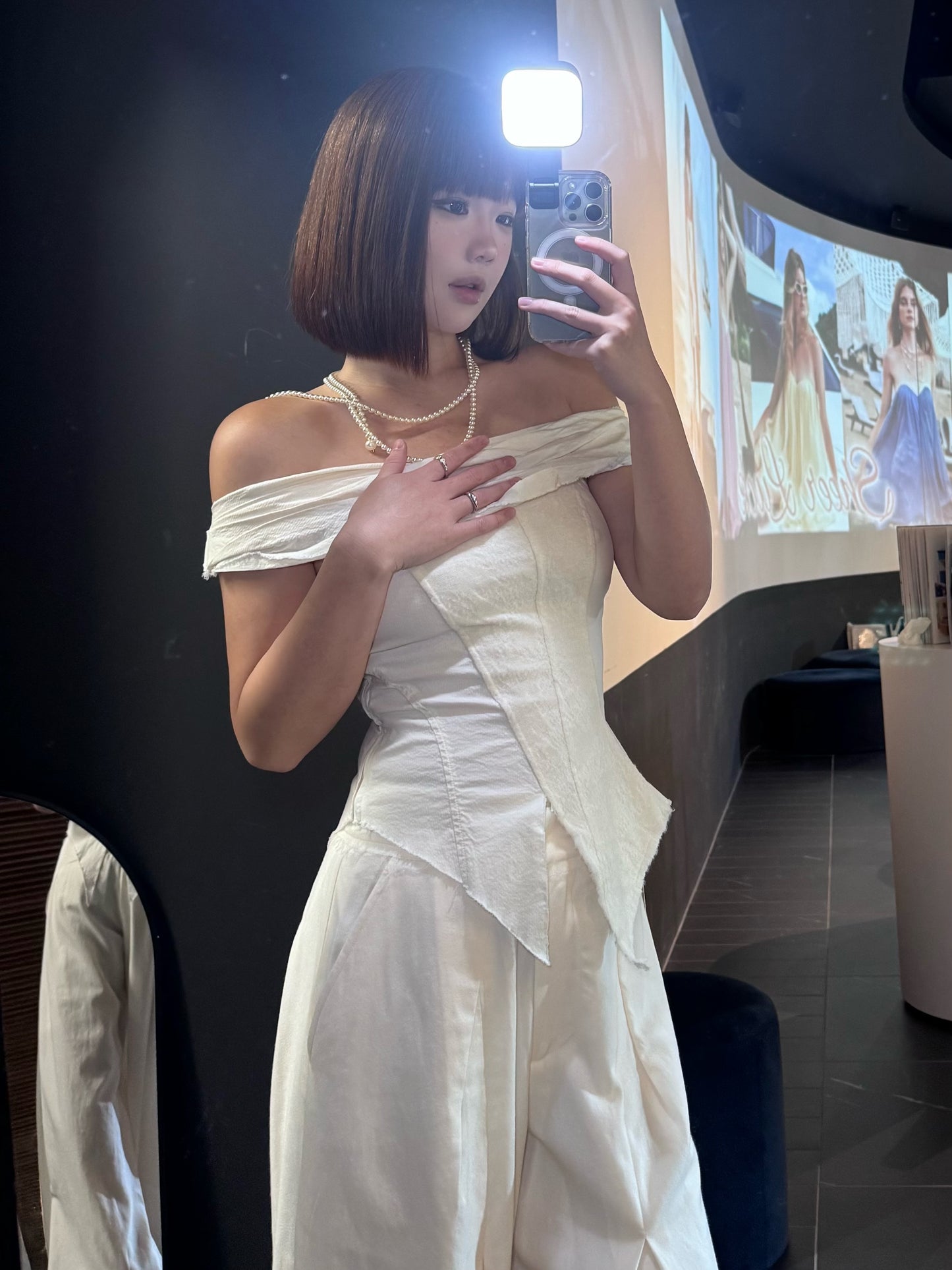 ELYWOOD WHITE OFF-SHOULDER BANDEAU TOP