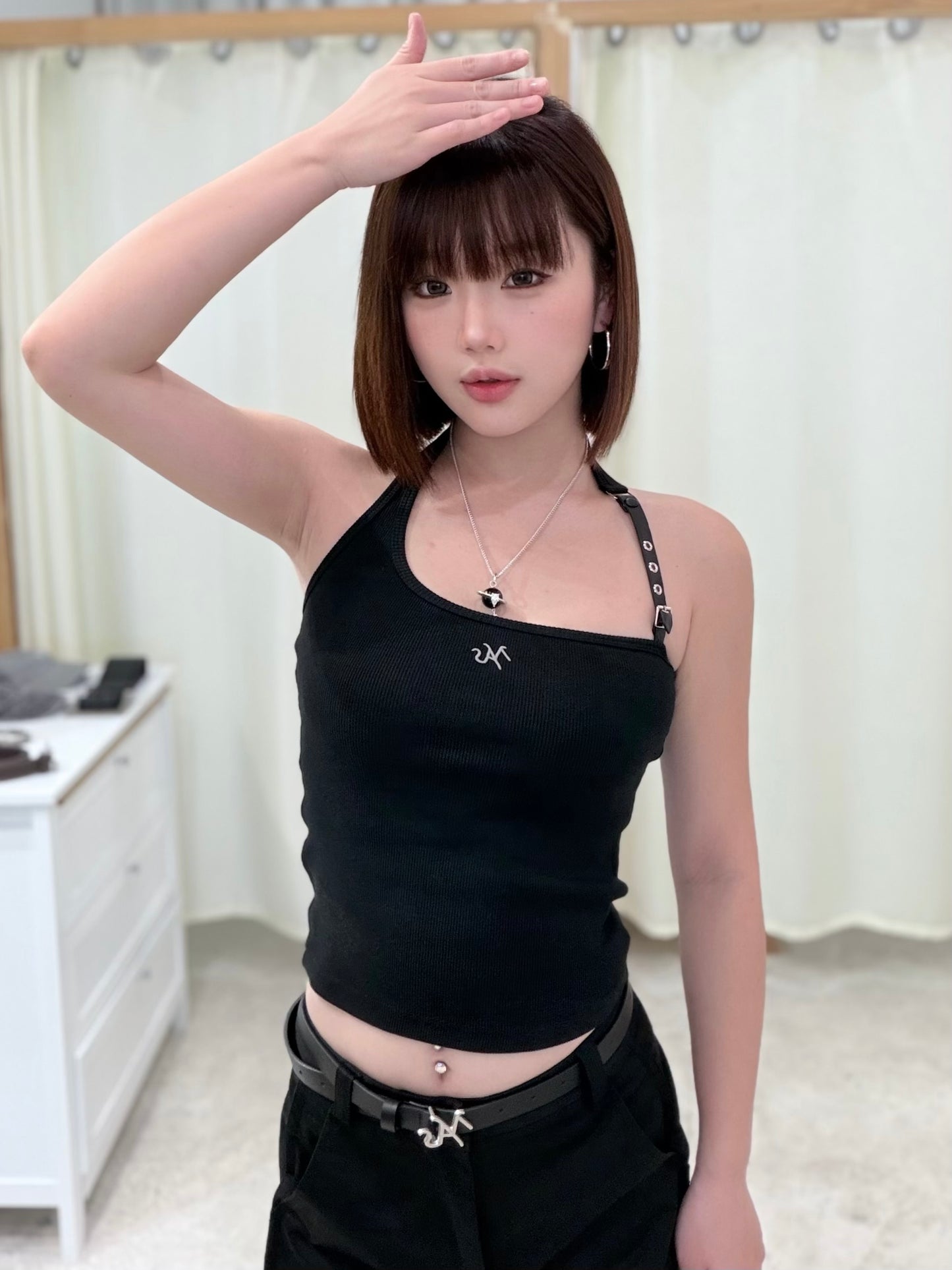 NAWS METEORITE BLACK EQUESTRIAN SLEEVELESS VEST
