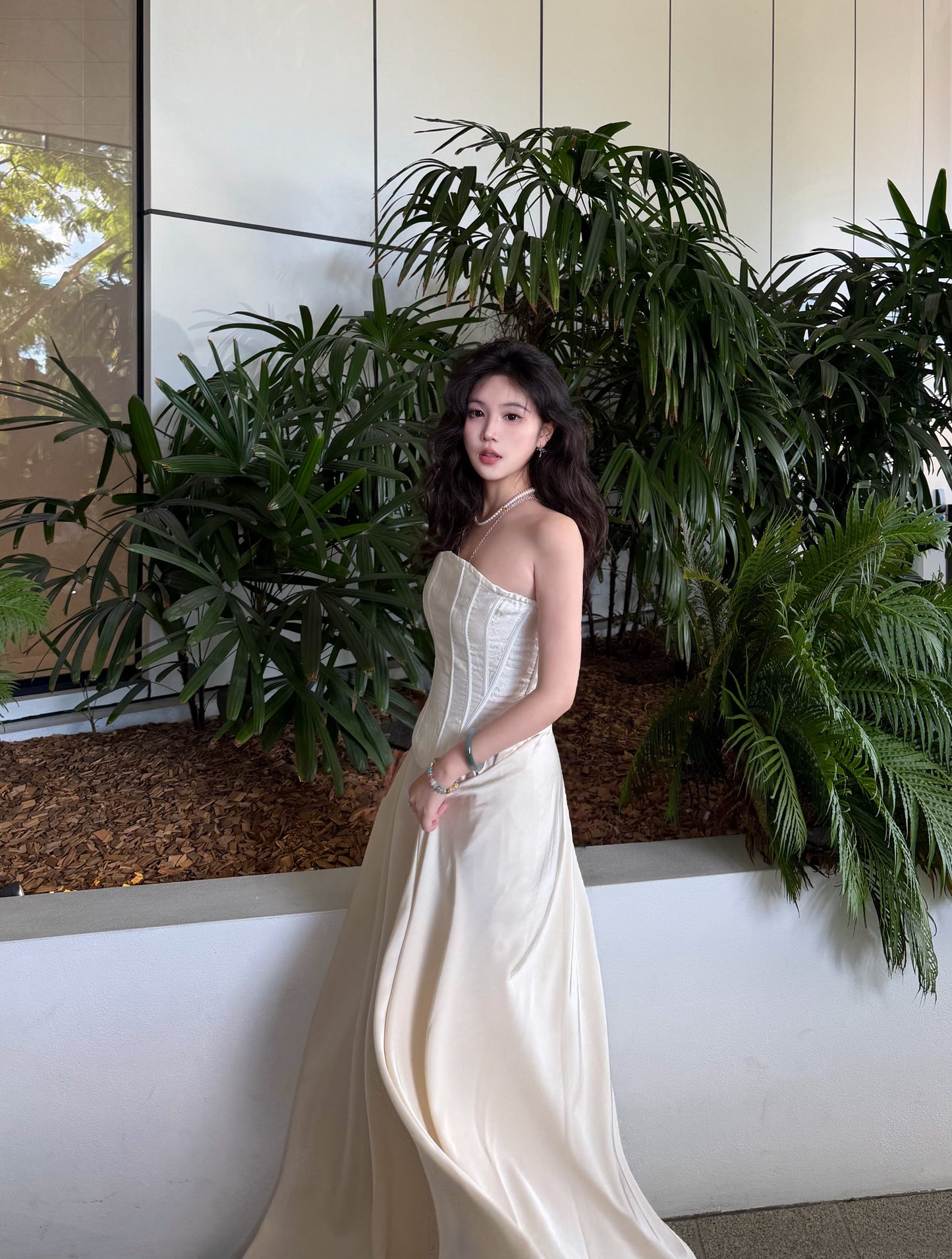 Crow Crew Off-shoulder pure color maxi dress