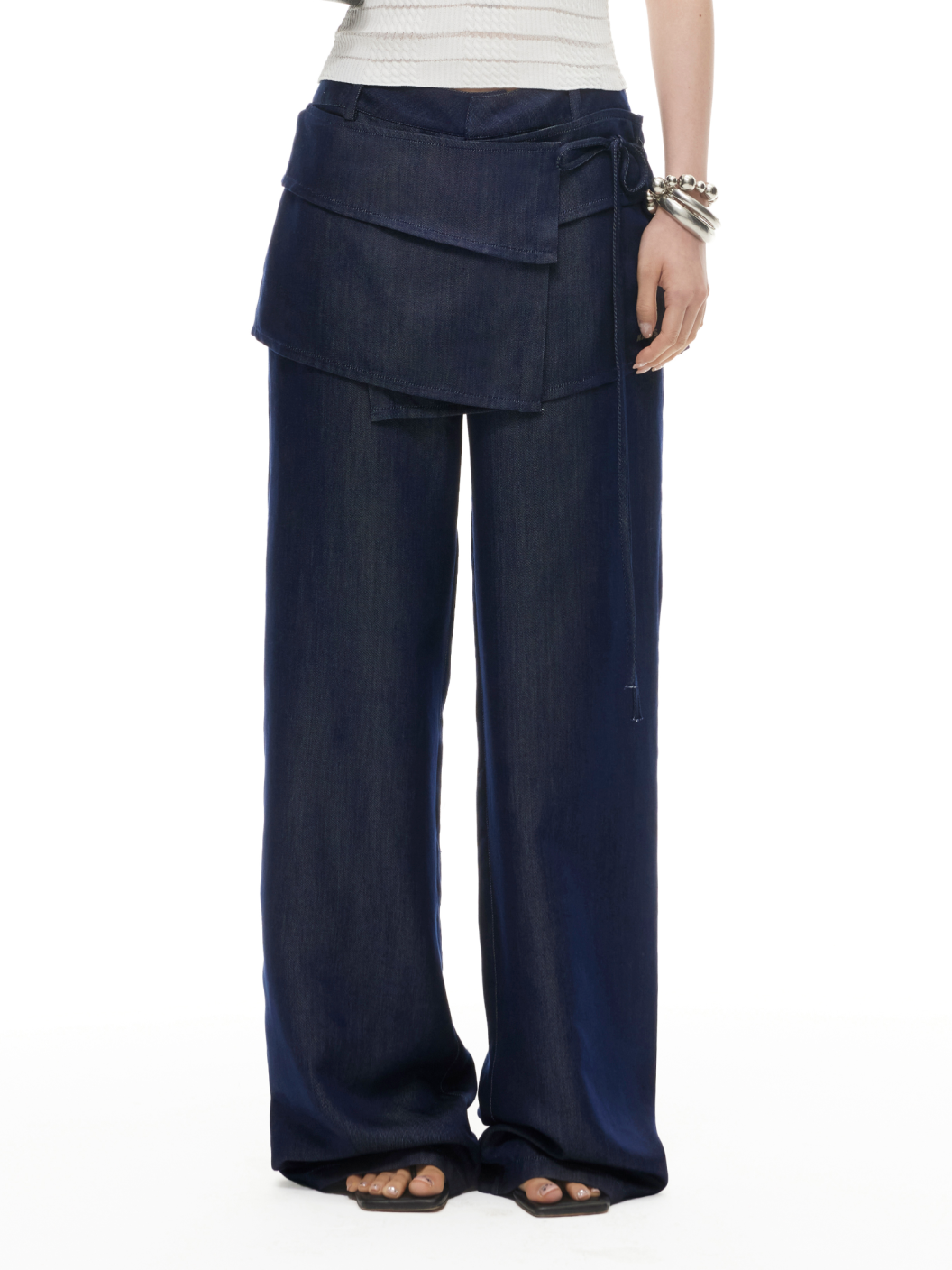 NAWS COASTAL STRAIGHT-LEG JEANS