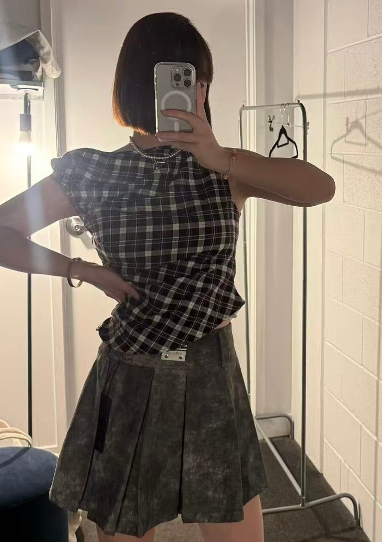 YJ1 DENIM ACID-WASH SKIRT IN GRAY