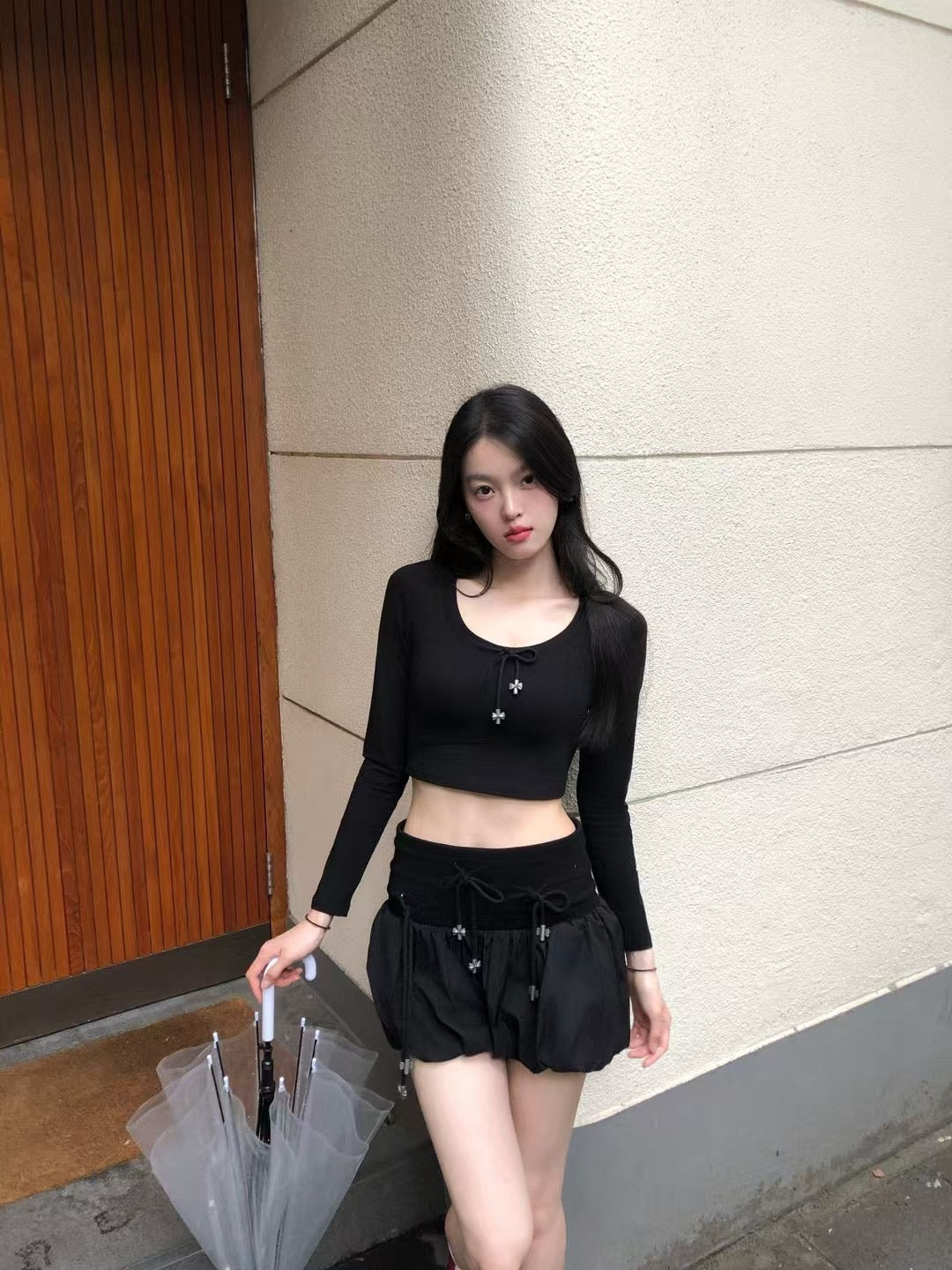 YJ1 BOW LOW-CUT LONG-SLEEVED TOP