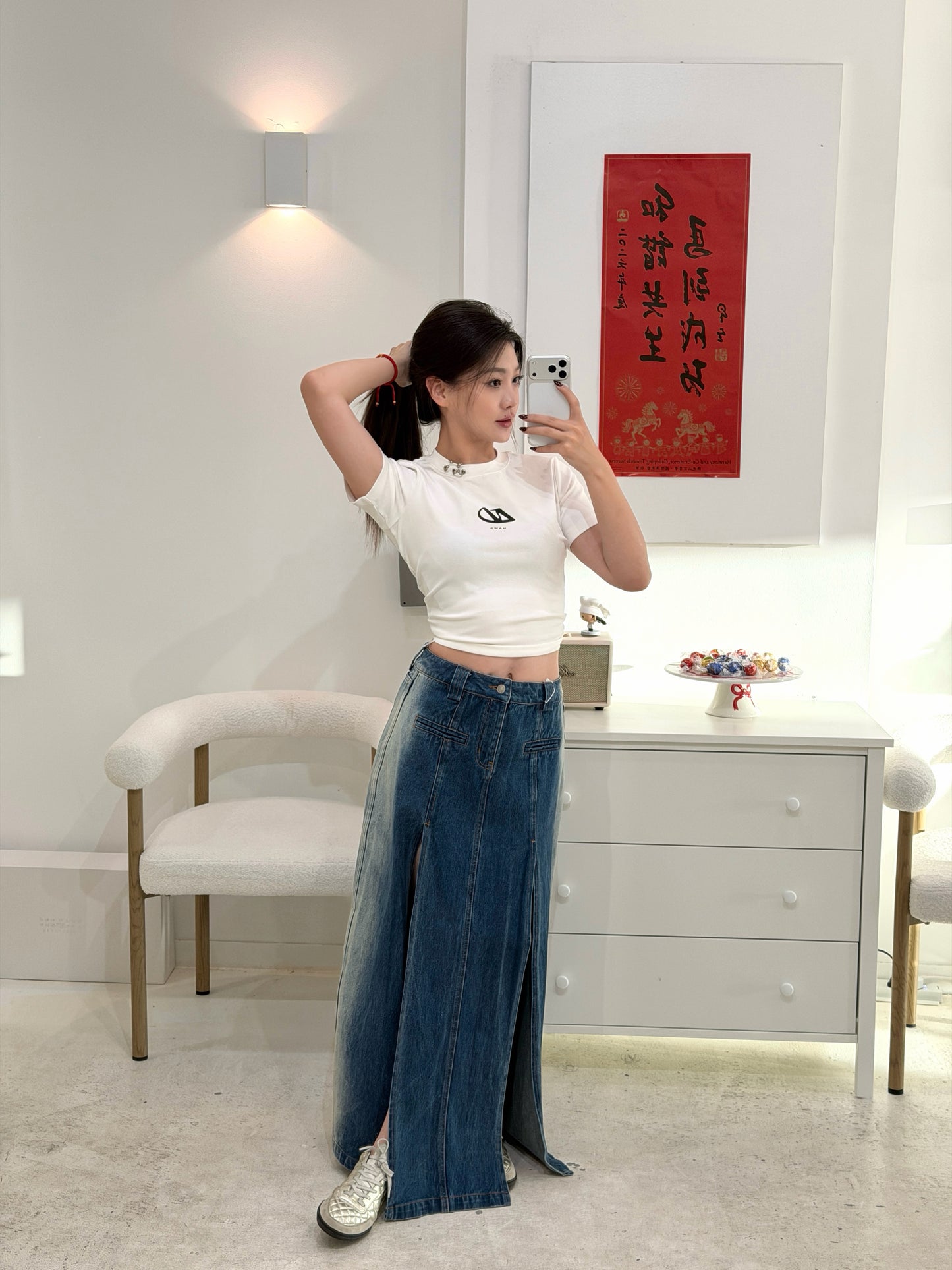NAWS SNUG HUG TEE