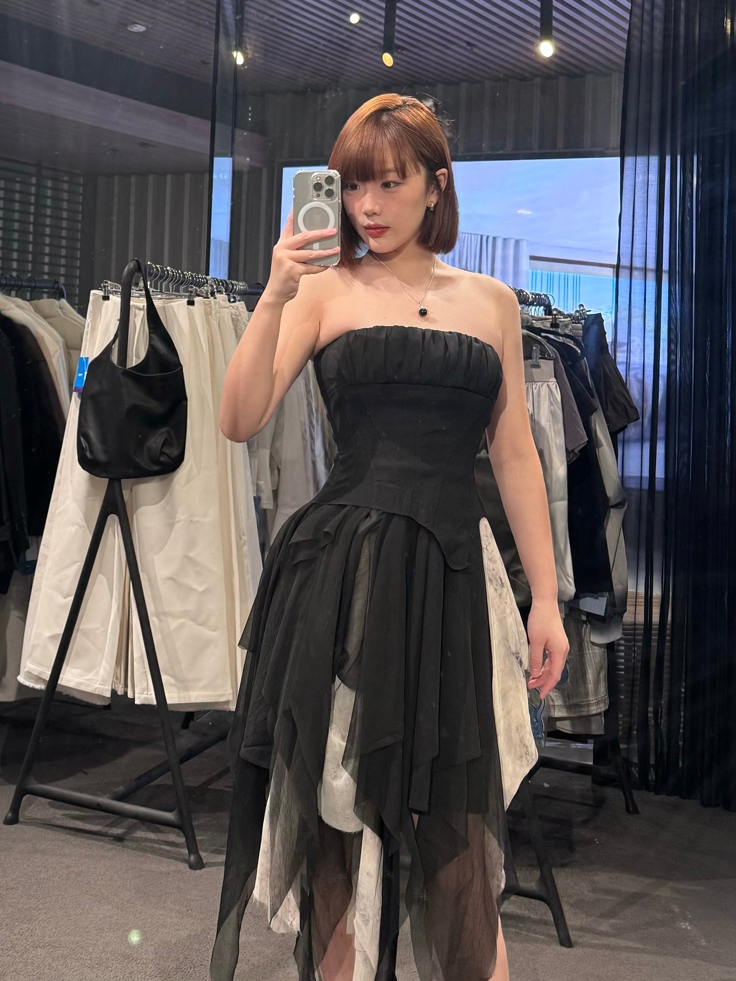 ELYWOOD BLACK AND WHITE CONTRASTING TUBE DRESS