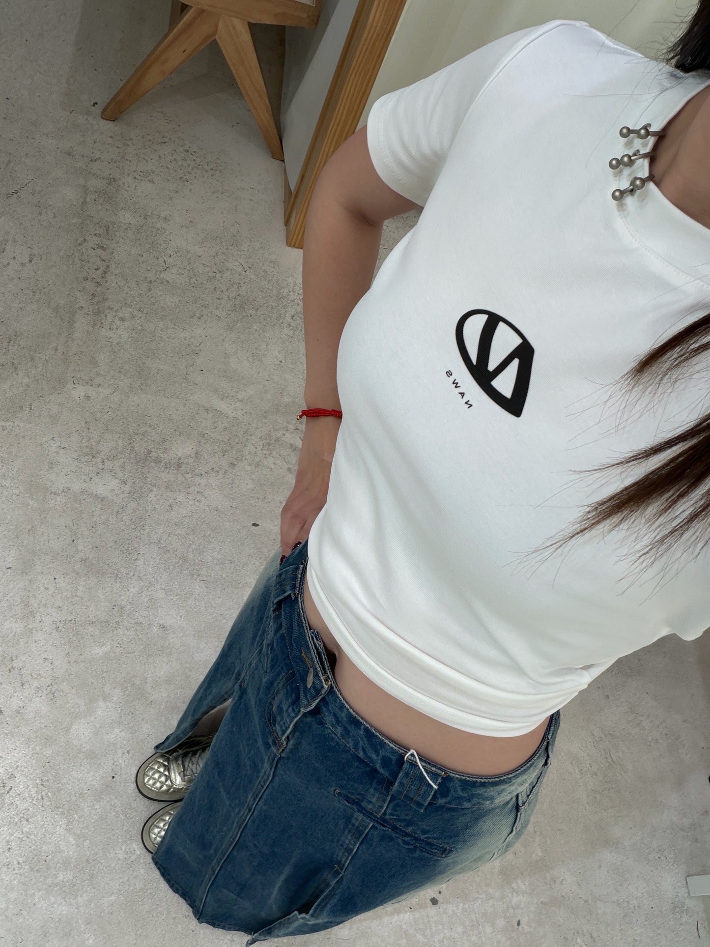 NAWS SNUG HUG TEE