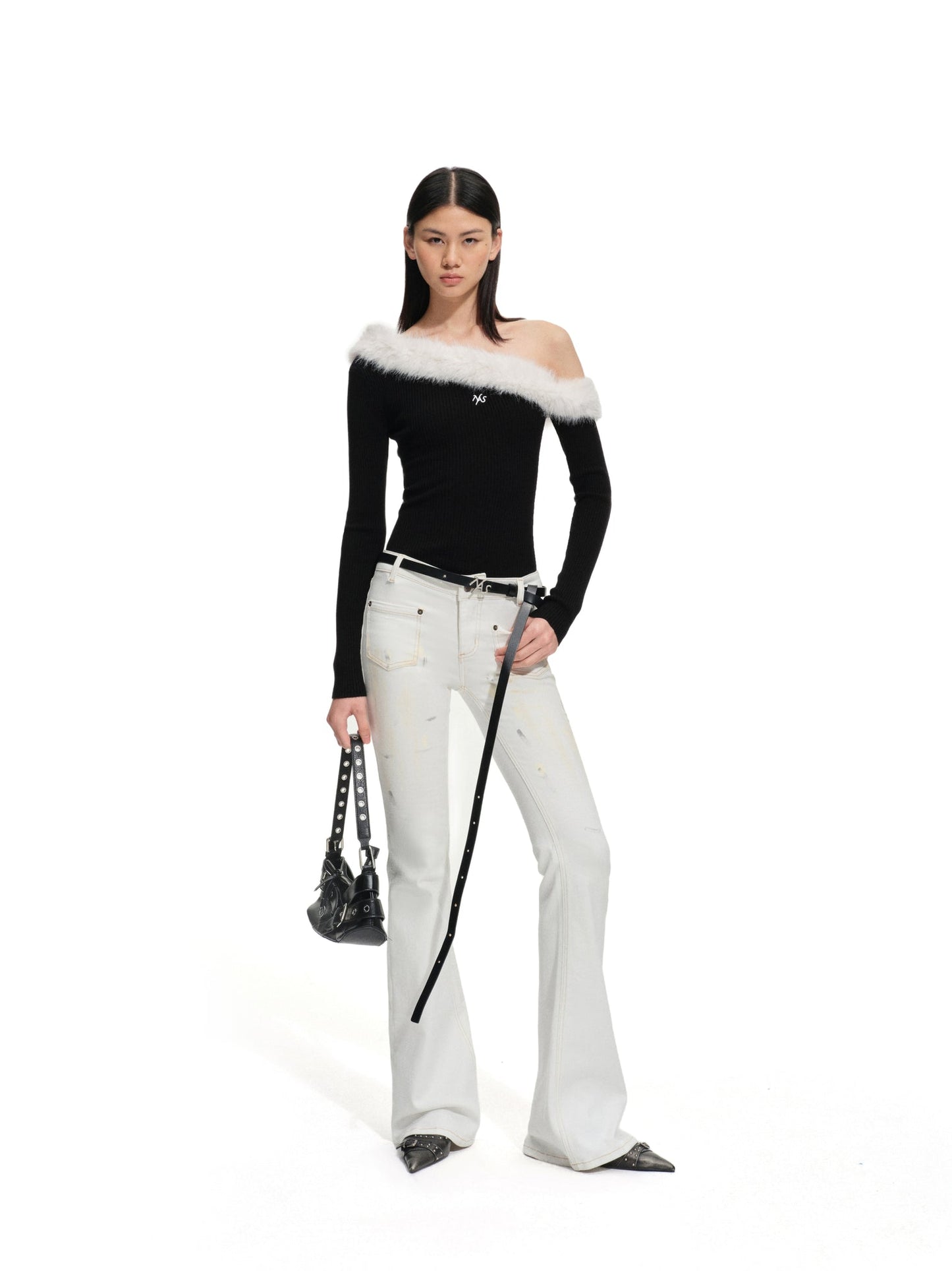 NAWS AMBER WHITE SCULPTURAL COLLAR KNIT SWEATER