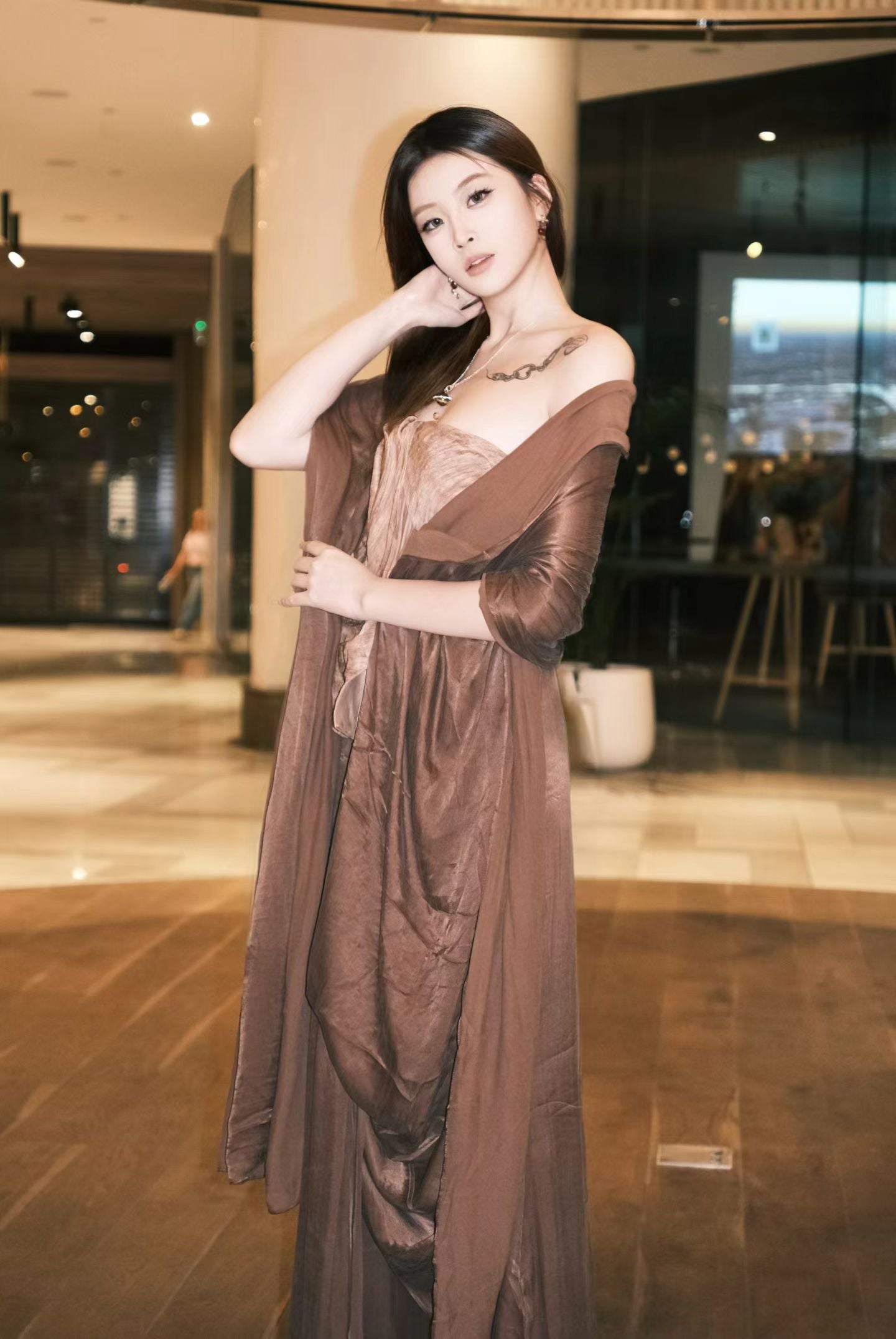 ELYWOOD DIRTY ORANGE PLEATED SLIT BONED TUBE TOP