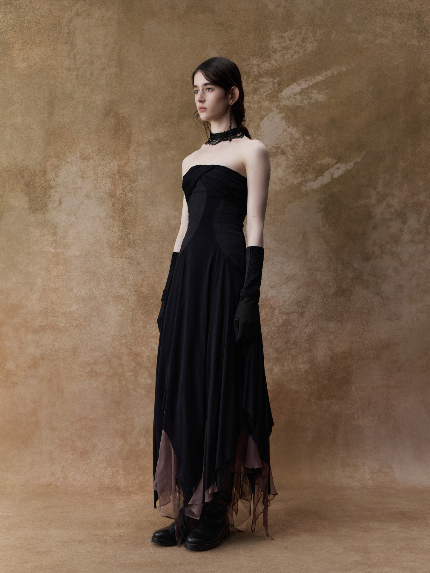 ELYWOOD BLACK CONTRASTING LAYERED TUBE DRESS
