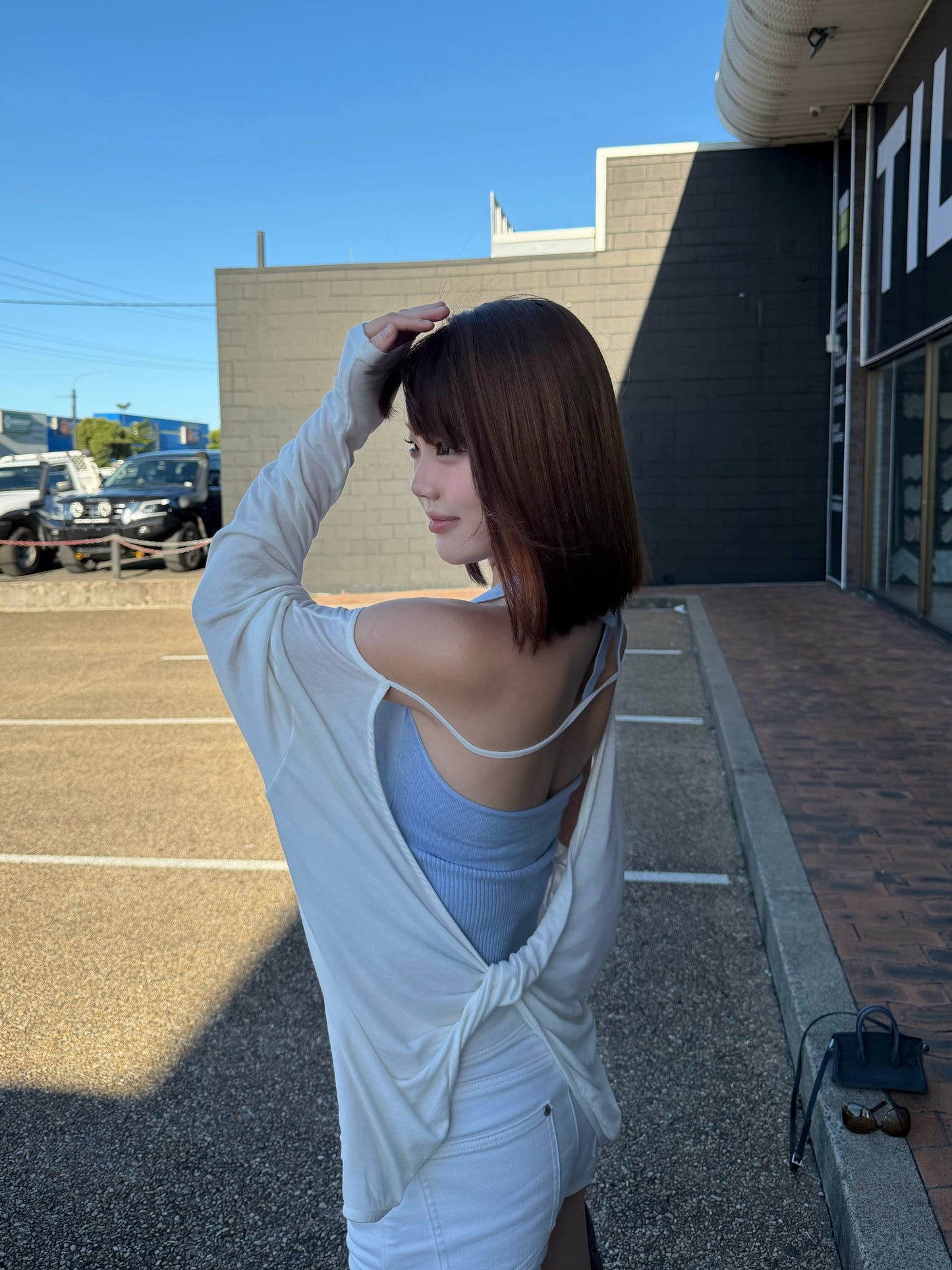 NAWS SHEER-BACK LIGHTFLOW TOP