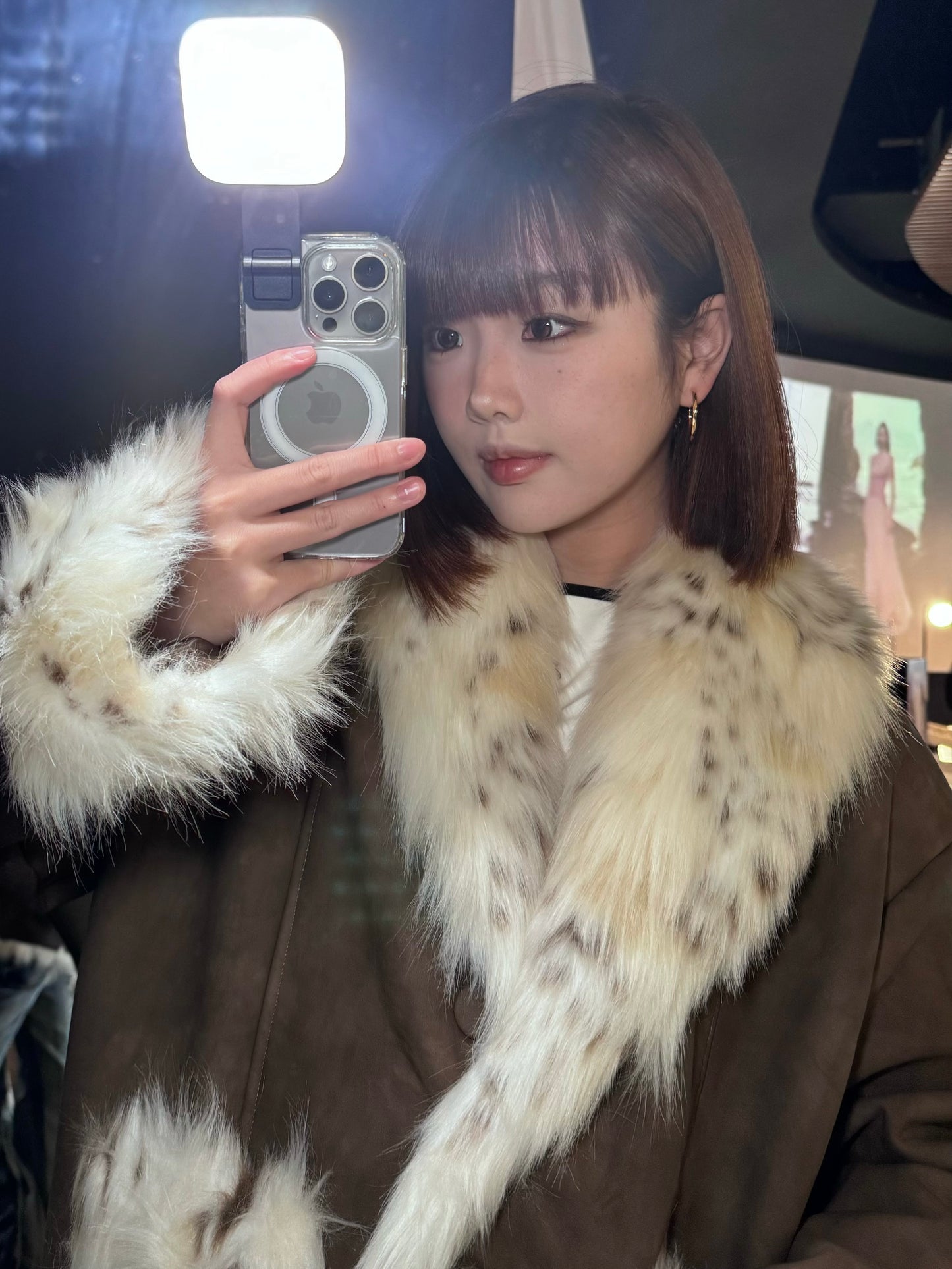NAWS SNOW LEOPARD FAUX FUR
